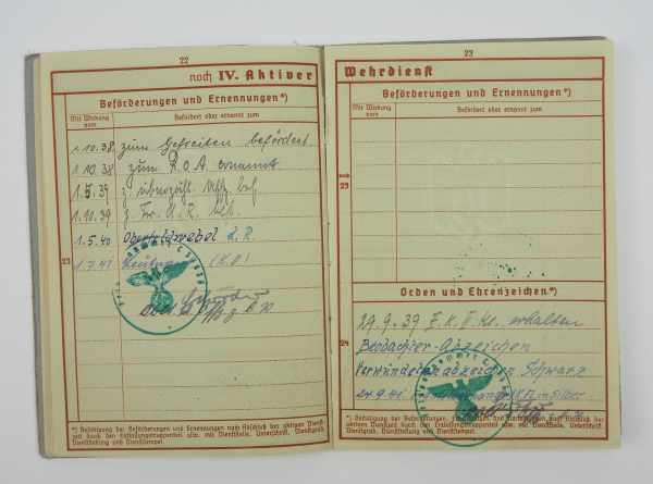 3.1.) Urkunden / Dokumente Urkundennachlass eines Leutnant und Beobachter der 4./ Kampfgeschwader - Image 7 of 8