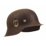 4.1.) Uniformen / Kopfbedeckungen Waffen-SS: Stahlhelm M42.Glocke mit original Lackierung,