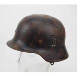 4.1.) Uniformen / Kopfbedeckungen Wehrmacht: Stahlhelm M42.Glocke mit Korossionsspuren, in Teilen