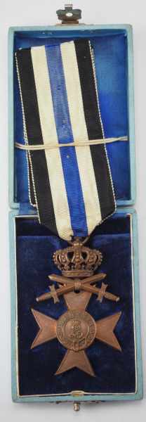1.1.) Kaiserreich (bis 1933) Bayern: Militär-Verdienstkreuz, 3. Klasse mit Krone und Schwertern, - Image 2 of 2