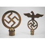 4.4.) Patriotisches / Reservistika / Dekoratives NSDAP / NSFK: Zwei Fahnenspitzen.Je Buntmetall