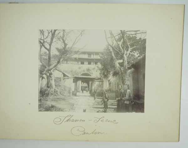 3.2.) Fotos / Postkarten Fotoalbum China-Japan 1904-1906.Japanischer Lackeinband, mit - Image 4 of 7