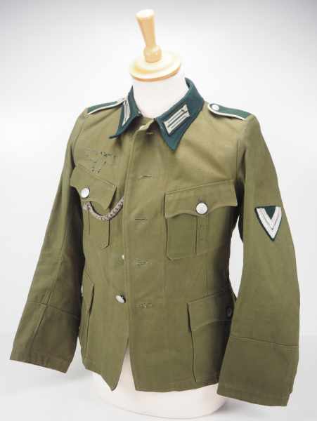 4.1.) Uniformen / Kopfbedeckungen Wehrmacht: Feldbluse eines Obergefreiten.Grünes Trikot Tuch,