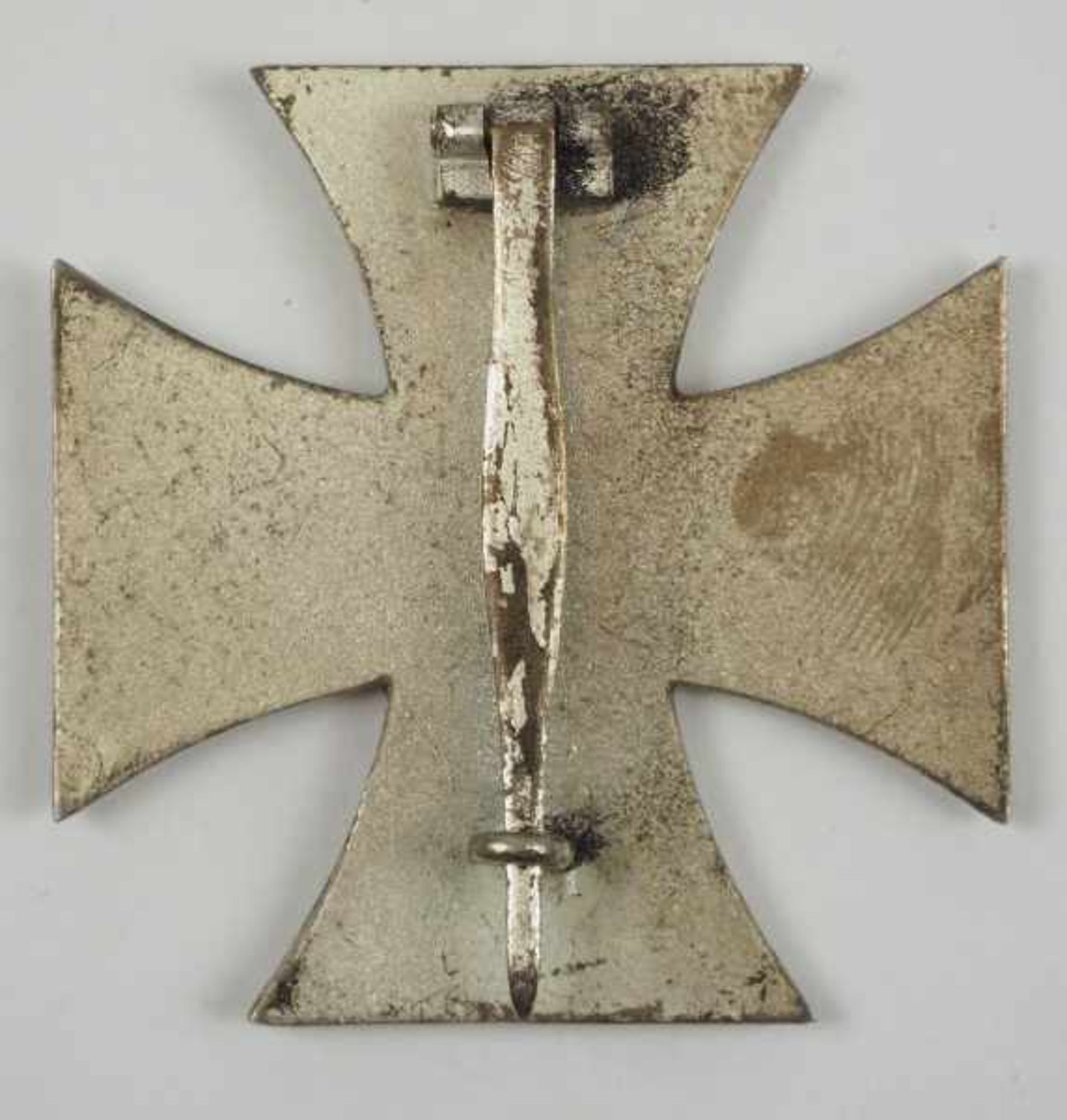 0.3.) Militaria 3. Reich: Eisernes Kreuz, 1939, 1. Klasse - Meybauer.Geschwärzter Eisenkern, - Bild 2 aus 2