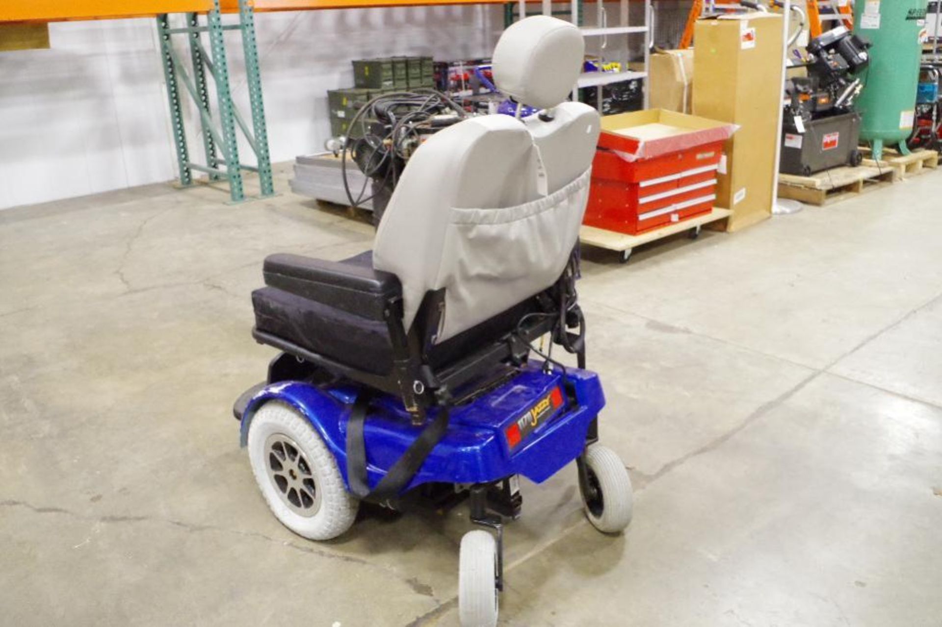 JAZZY 1170 Series Power Chair (Needs New Battery) - Image 4 of 6