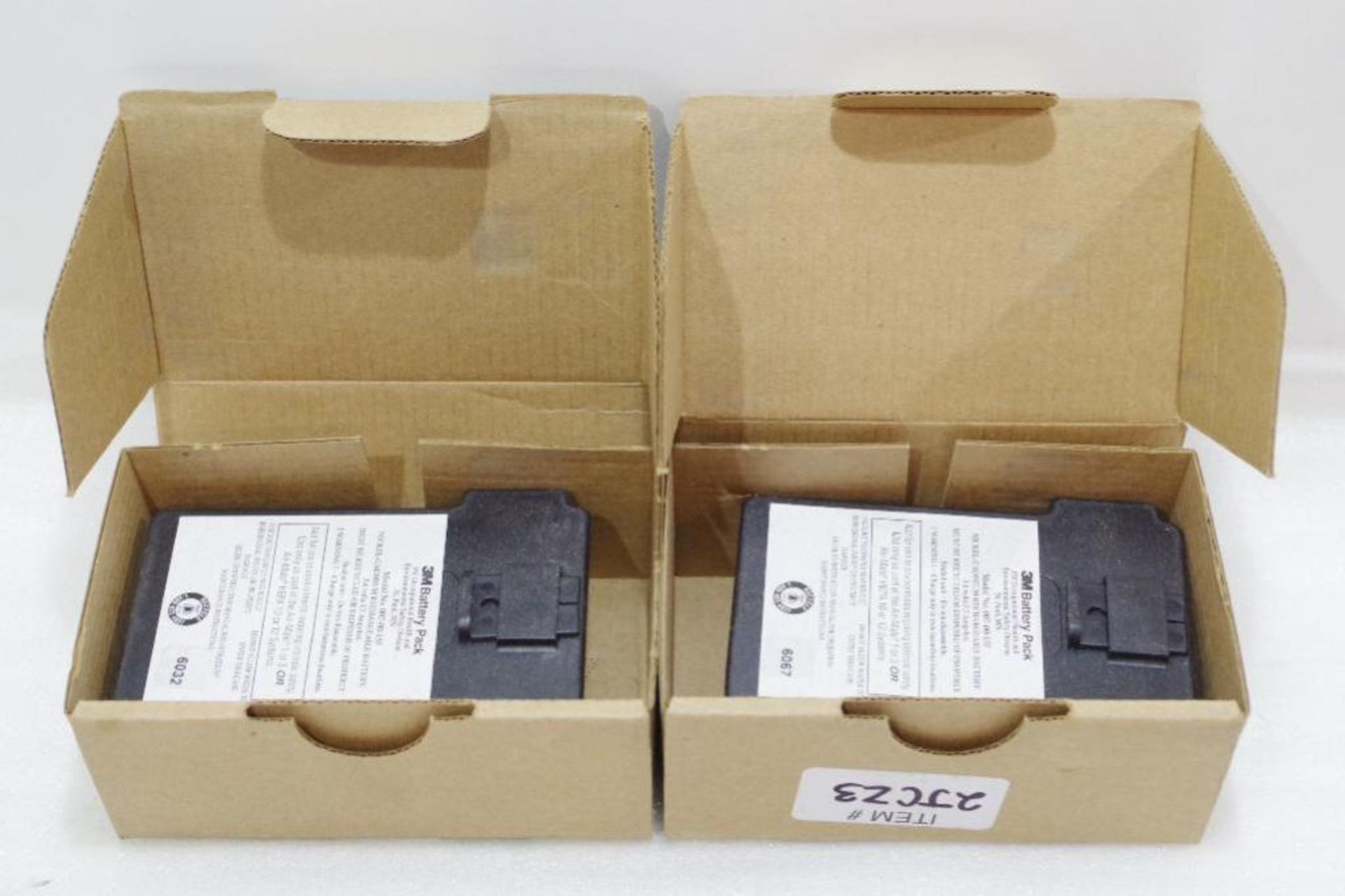 (2) 3M Battery Packs, Nickel Cadmium M/N 007-00-15R01 (For use w/ Air Mate Air Purifying Respirator) - Image 2 of 4