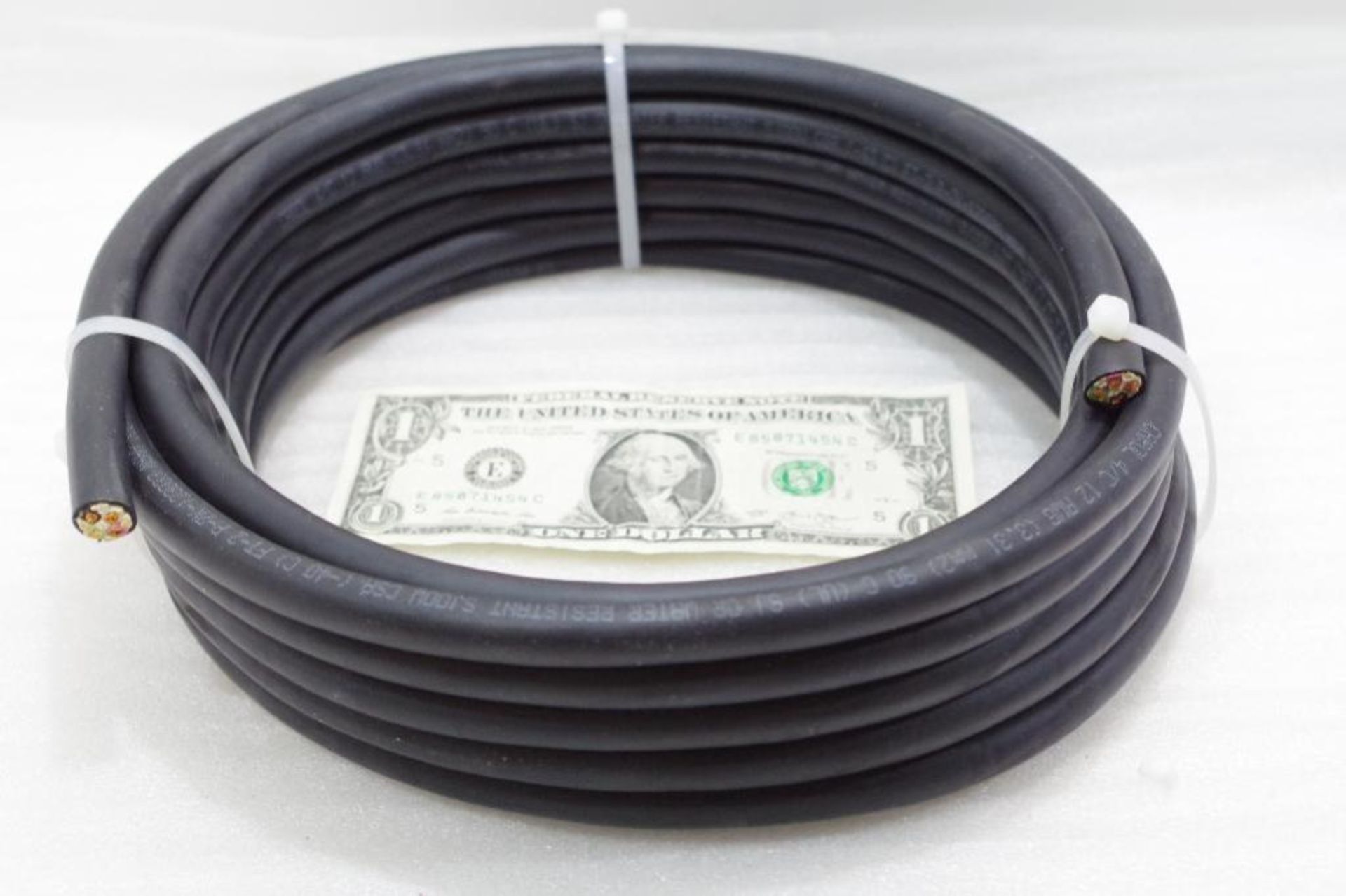 NEW CAROL 25 ft. Portable Cord; Conductors: 4, Wire Size: 12 AWG, Jacket Type: SJOOW, M/N 01381 - Image 2 of 5