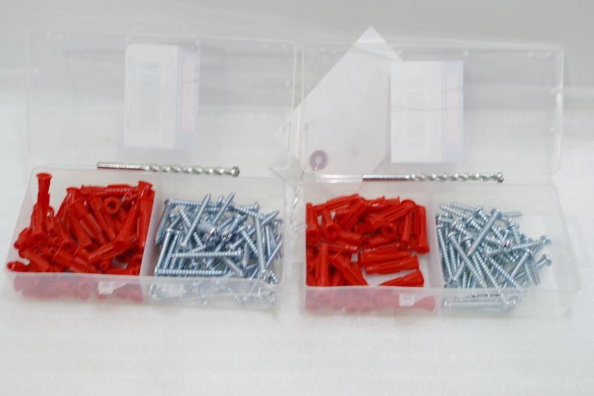 (2) Packs of WESTWARD Plastic Plug Anchors w/ Screws (2 Packs of 50 Each) - Image 2 of 4