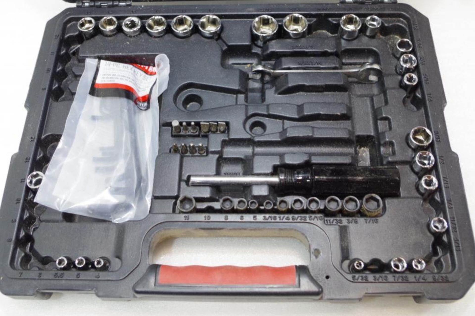 CRAFTSMAN Incomplete Mechanic Tool Set, Contains Mostly Misc. Sockets SAE & Metric - Image 3 of 4