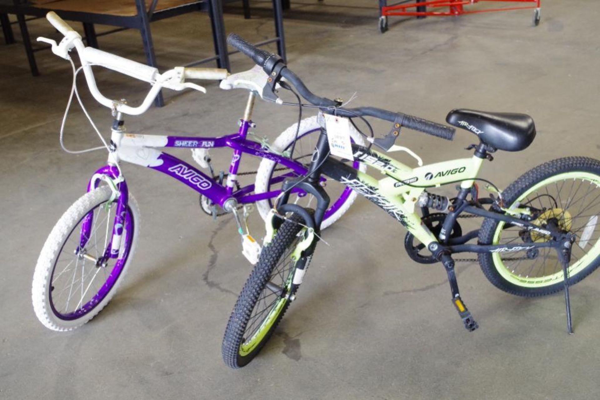 (2) AVIGO Children's Bicycles - Image 2 of 8