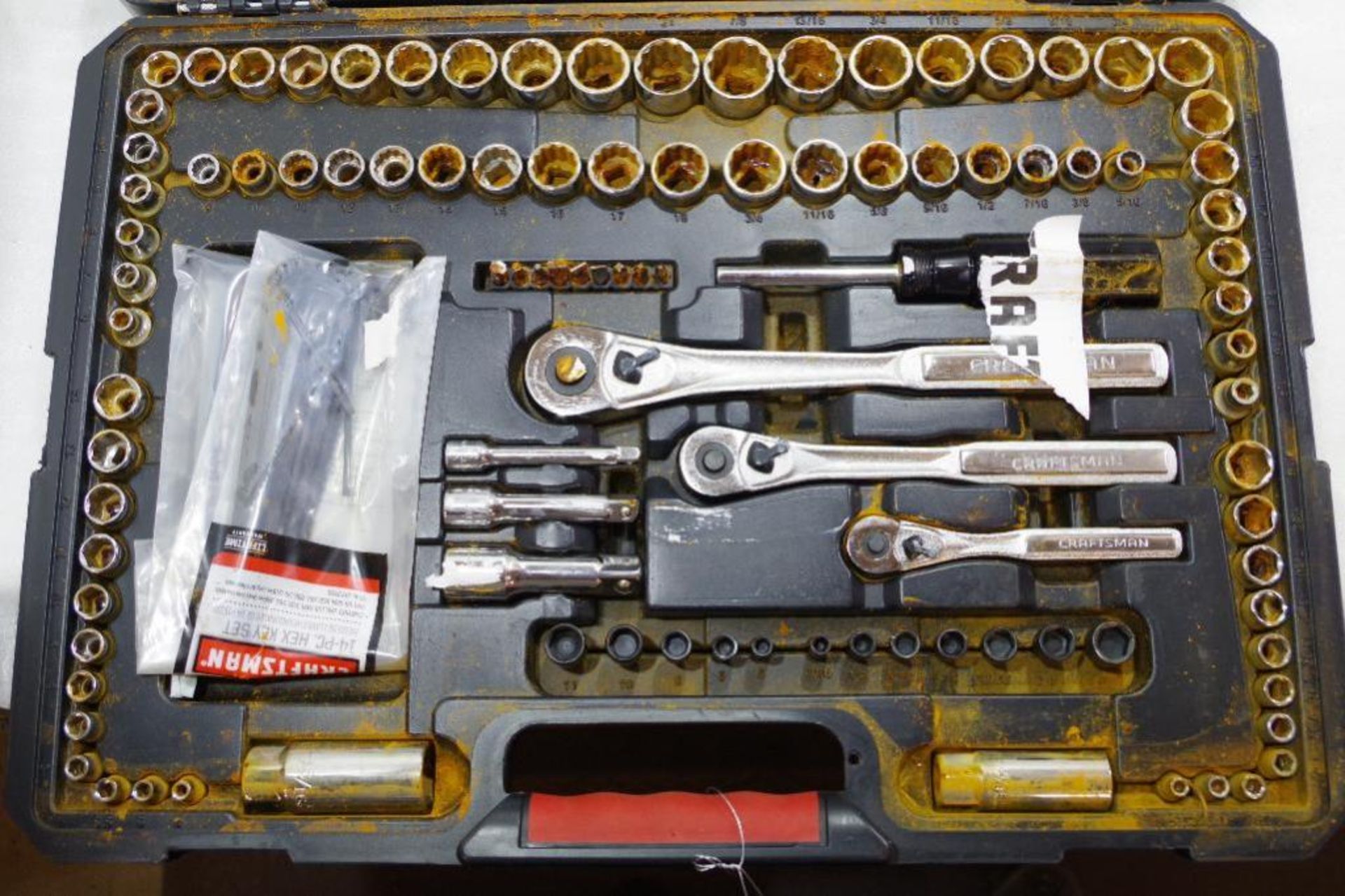 CRAFTSMAN 168-Piece Mechanics Tool Set (appears complete but heavily rusted) - Image 3 of 4