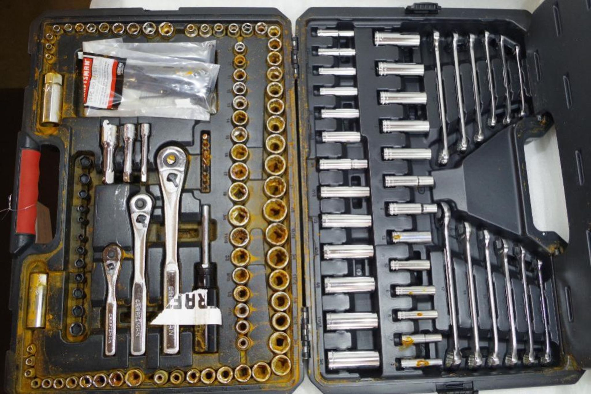 CRAFTSMAN 168-Piece Mechanics Tool Set (appears complete but heavily rusted)