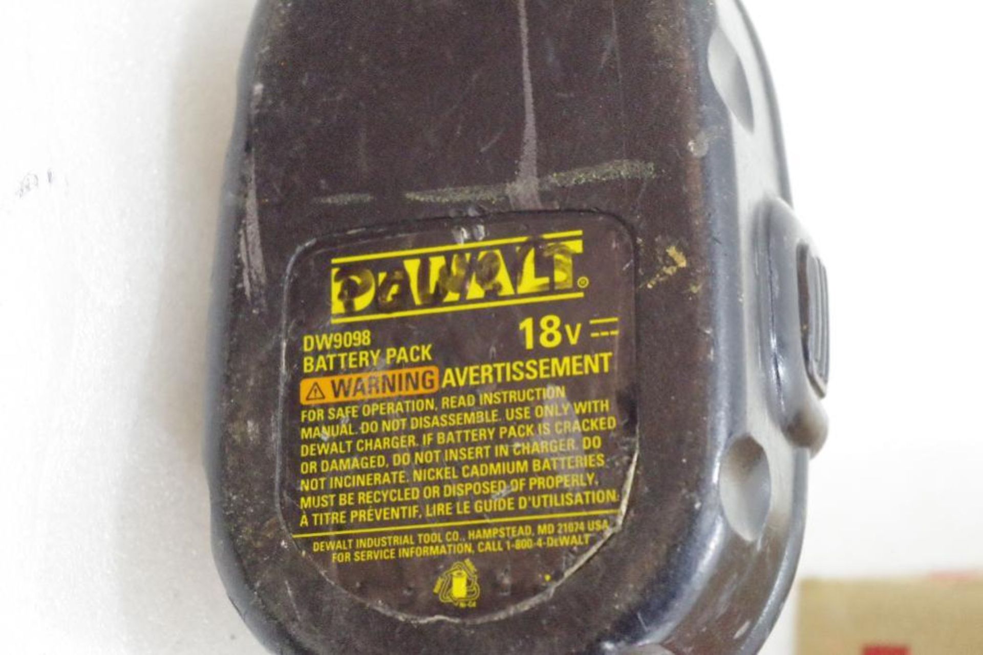 (10) DEWALT Batteries, Various Sizes 9.6V, 12V, 18V (many may be defective, condition unknown) - Image 5 of 7
