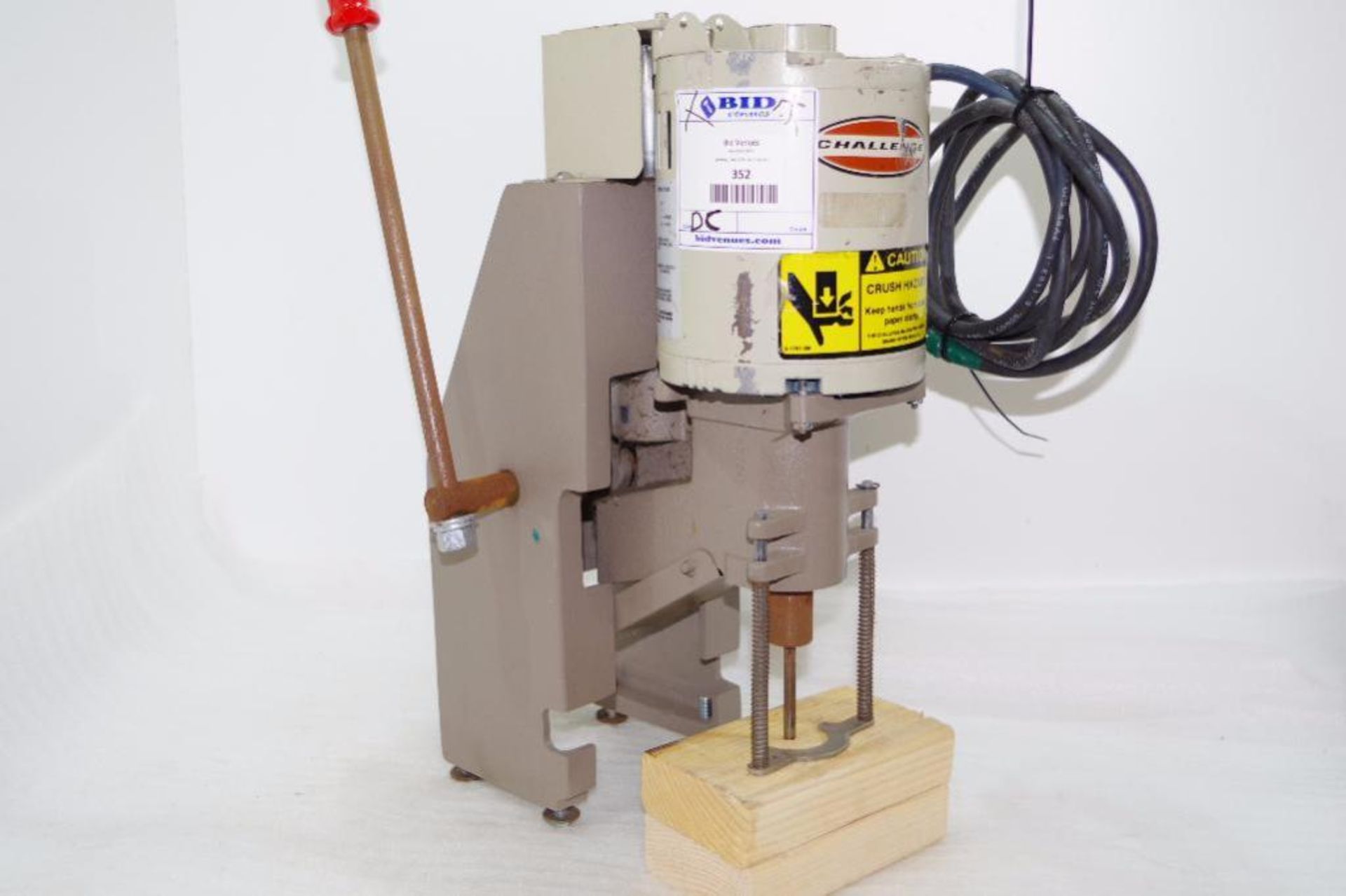 CHALLENGE Paper Drill 115V, 5.4A, PH1, M/N JO, Made in USA