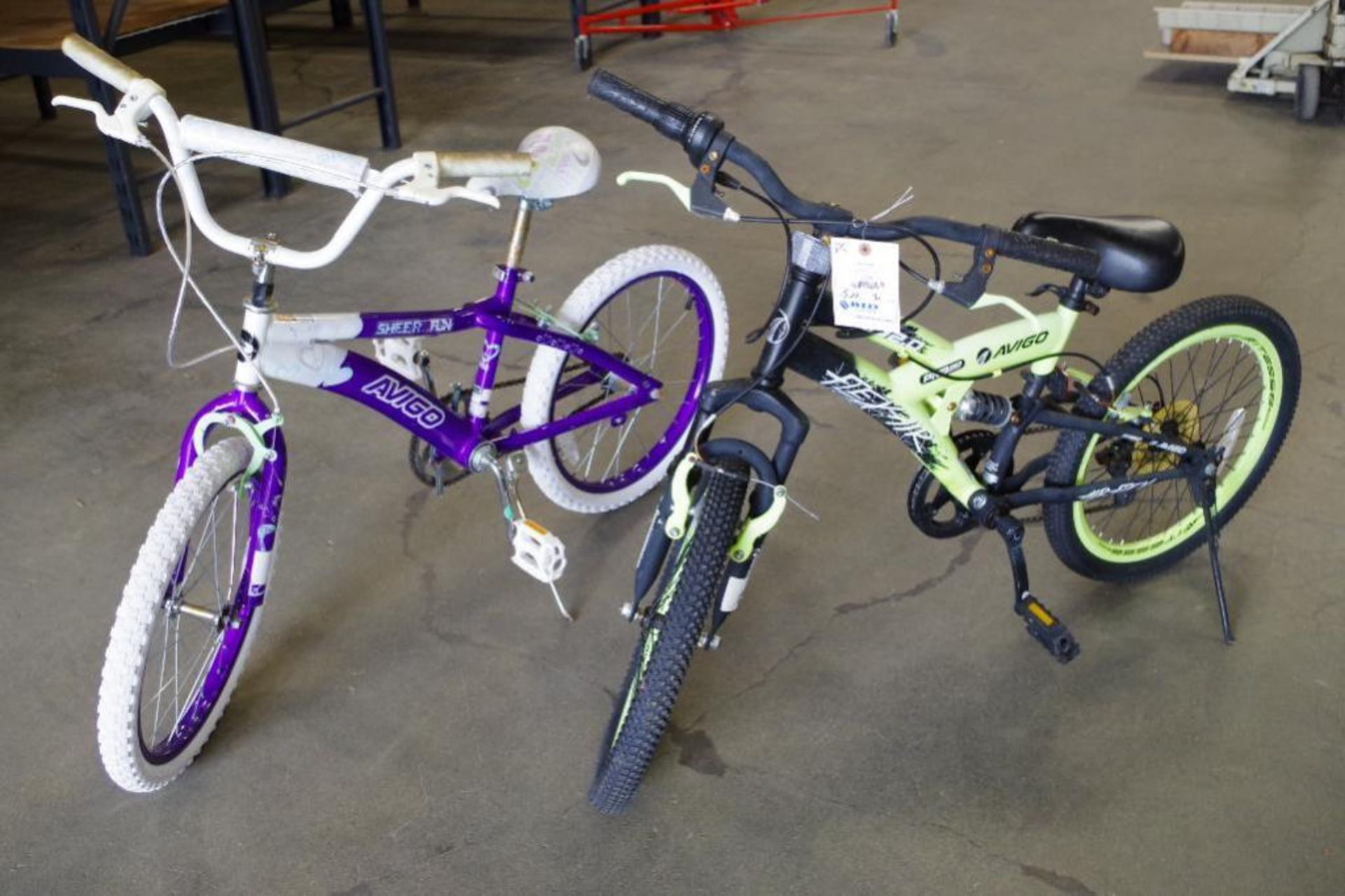(2) AVIGO Children's Bicycles