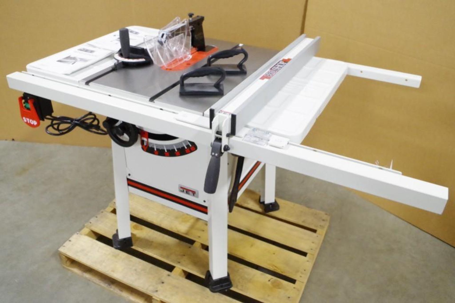 NEW JET 10" ProShop Table Saw w/ Extension Wings, Fence & Miter Gauge - Image 2 of 6