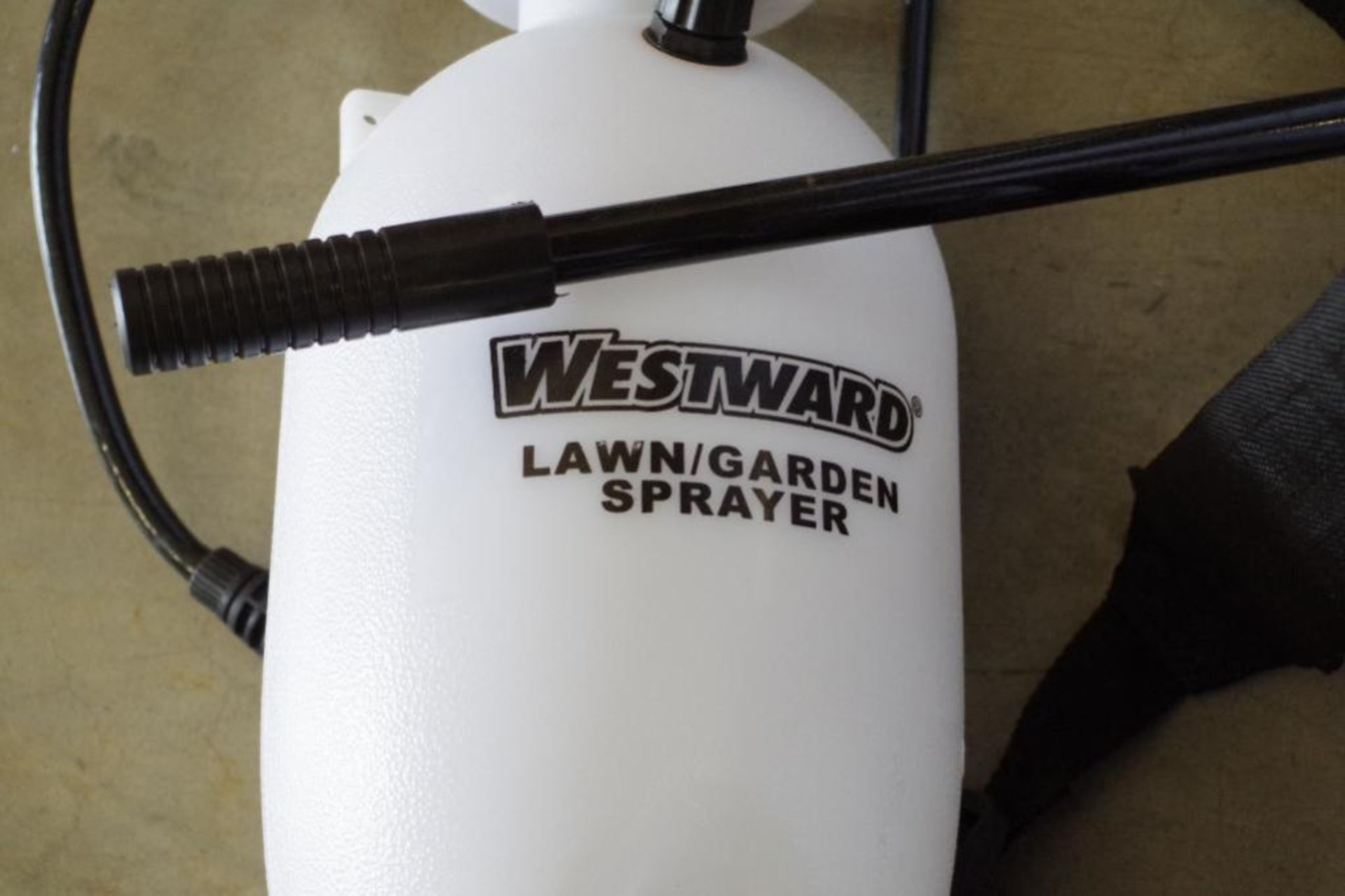 [3] Lawn & Garden Sprayers: (2) GREENWOOD 4-Gallon & (1) WESTWARD 1-Gallon (Wand, Parts Missing) - Image 2 of 3