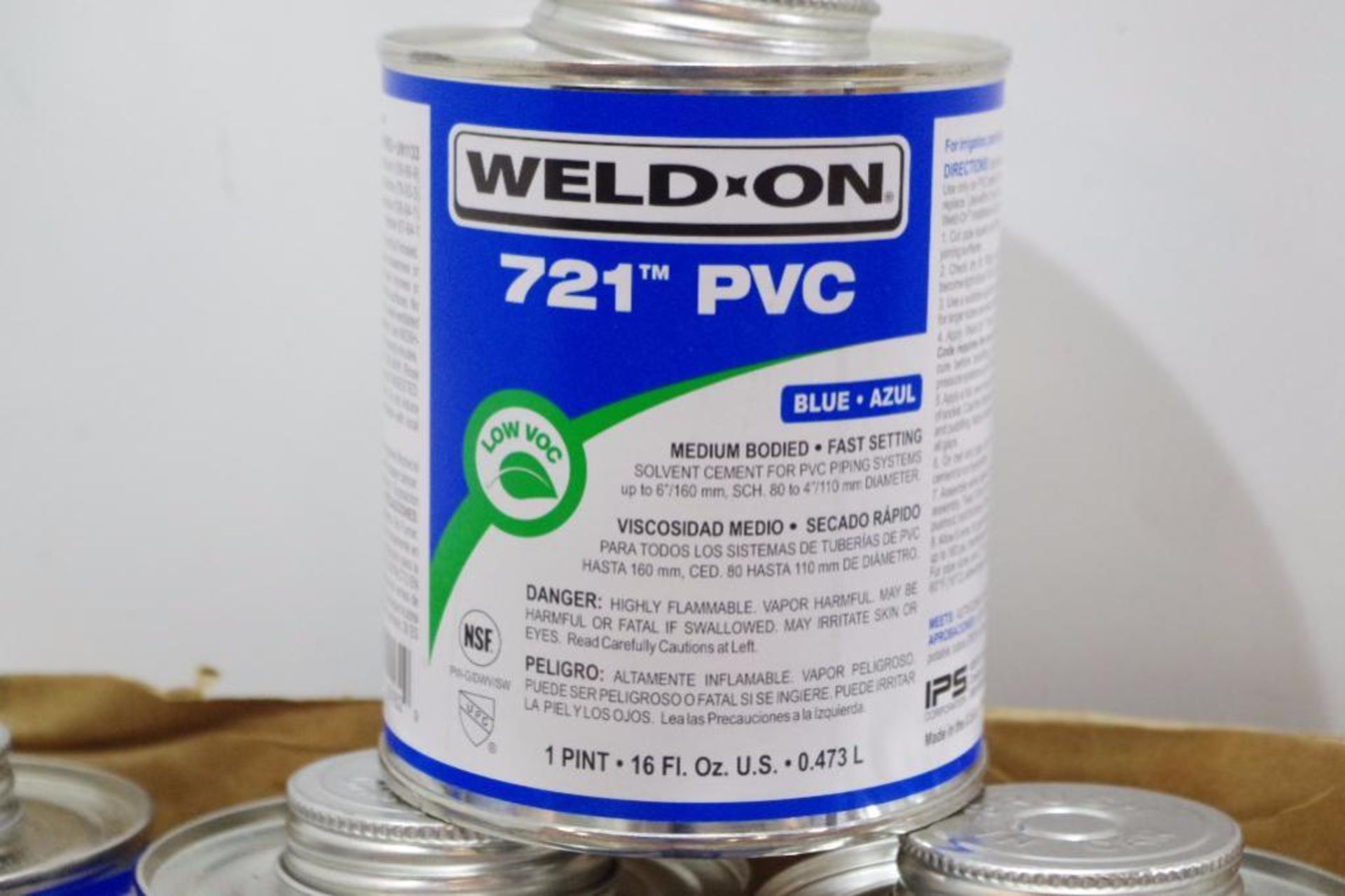[12] Pints WELD-ON Blue PVC Cement M/N 721 (12 Cans 1 Pint Each) - Image 2 of 3