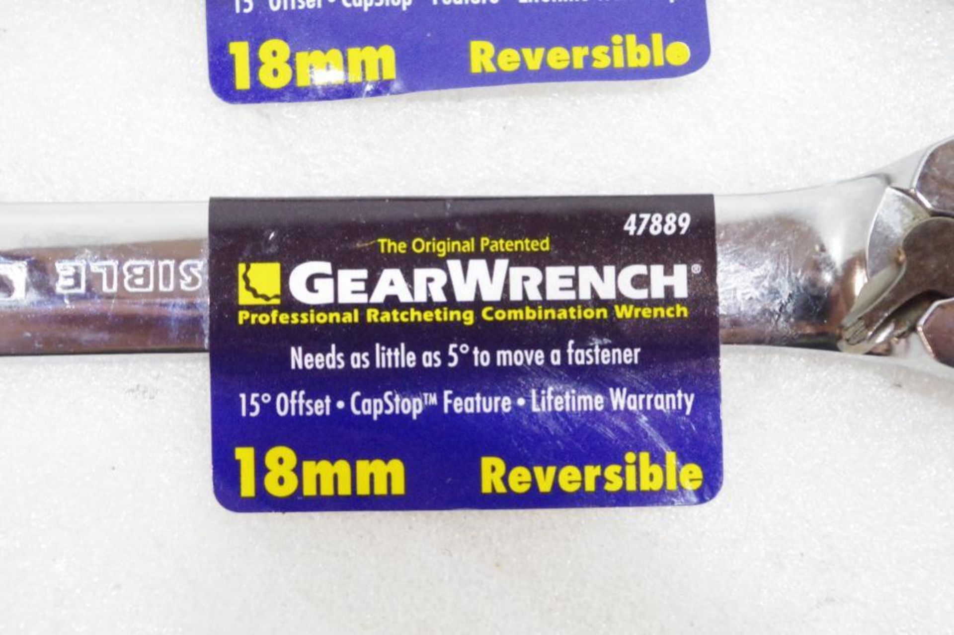 [10] NEW GEAR WRENCH 18mm Reversible Professional Ratcheting Combination Wrenches - Image 4 of 4
