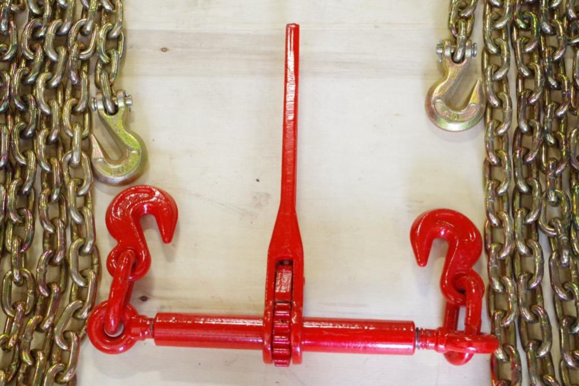 UNUSED 3/8" Ratchet Load Binder & (2) 3/8" x 20' G80 Tow Chains - Image 2 of 2