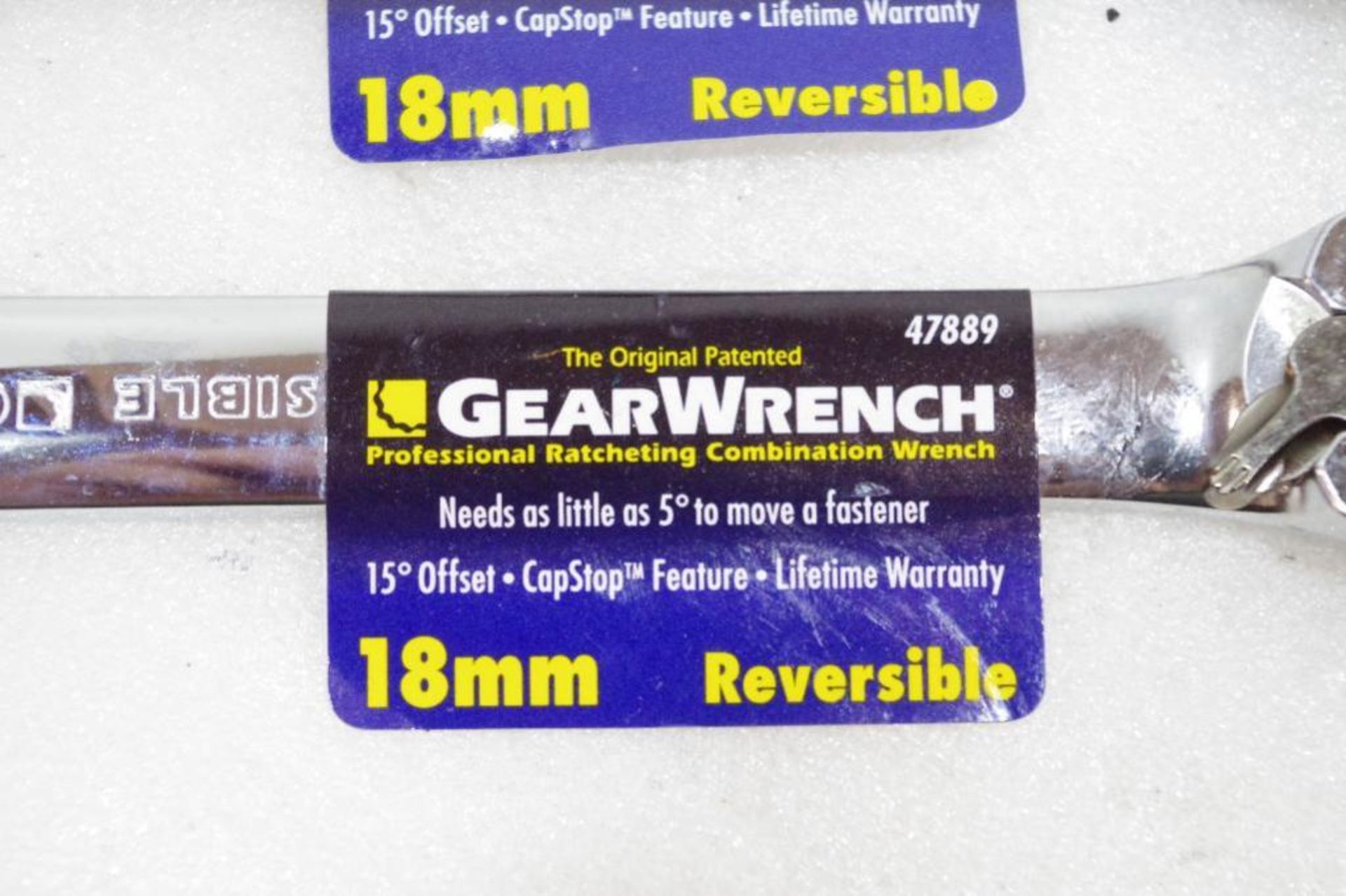 [10] NEW GEAR WRENCH 18mm Reversible Professional Ratcheting Combination Wrenches - Image 2 of 3