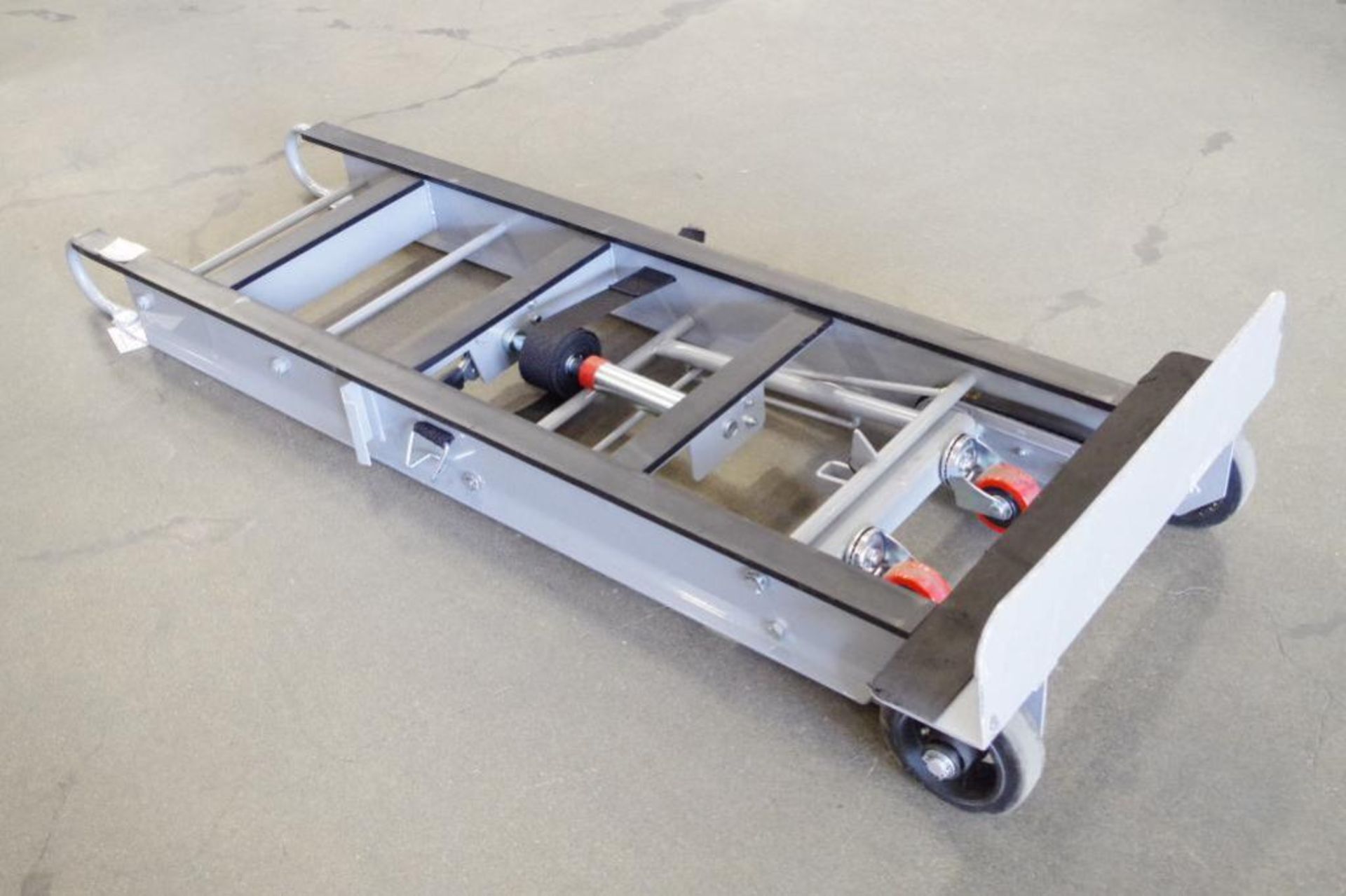 DAYTON Aluminum Vending Machine Hand Truck, Weight Capacity: 550 lbs., M/N 34D681 - Image 4 of 4