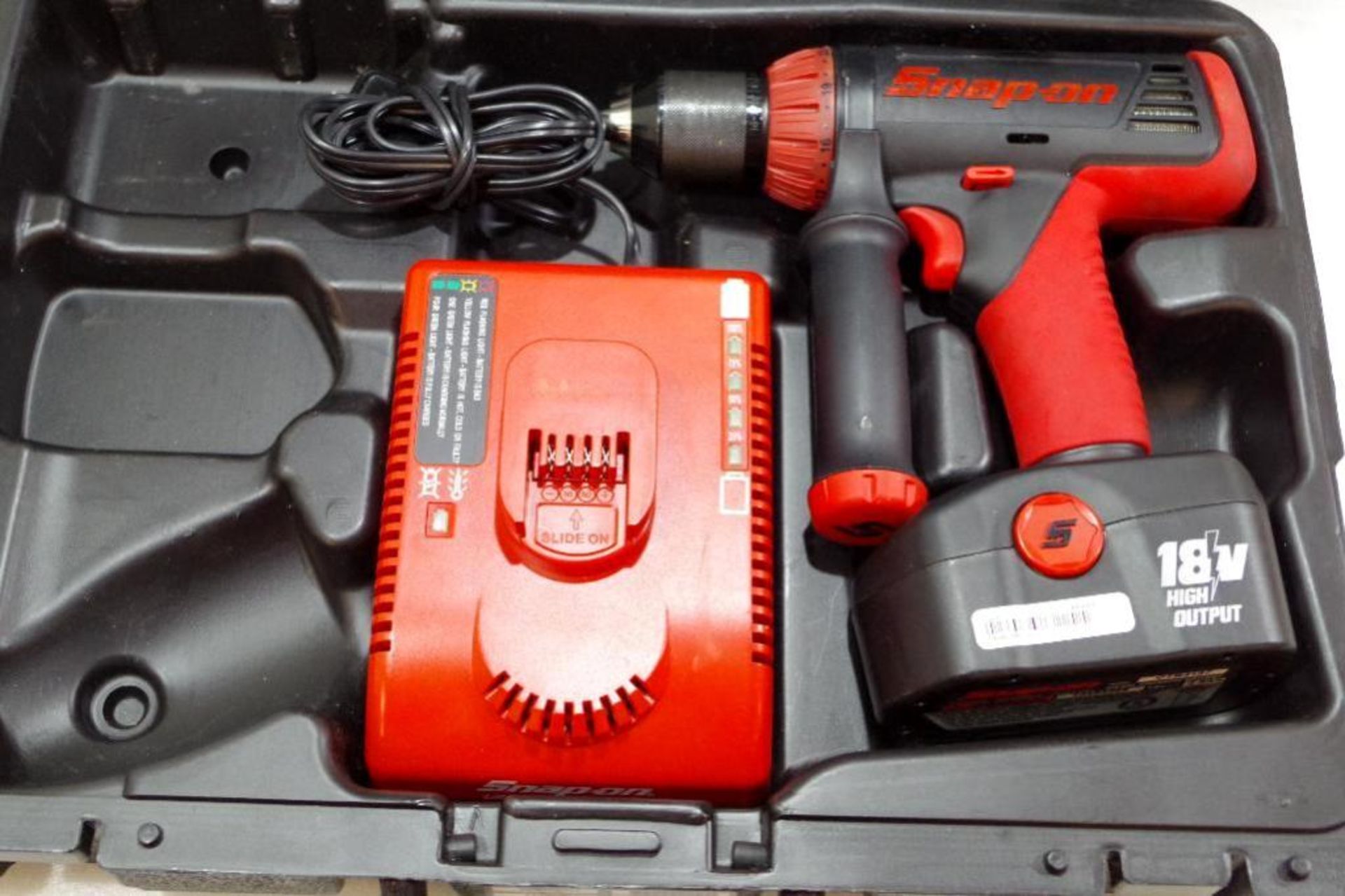 SNAP-ON 18V 1/2" Drill/Driver, Battery, Charger & Case - Image 2 of 5