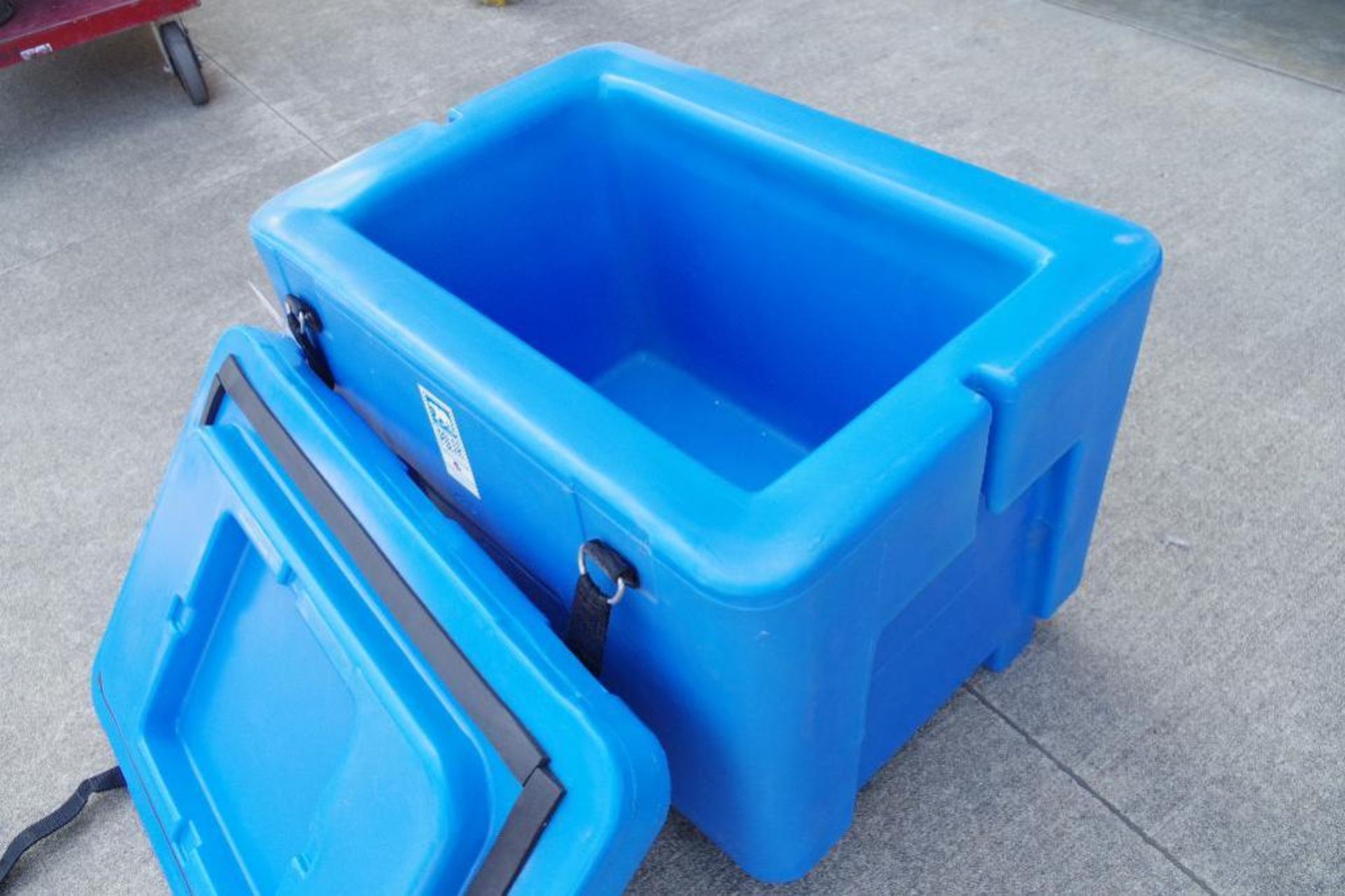 Blue POLAR Insulated Container - Image 2 of 7