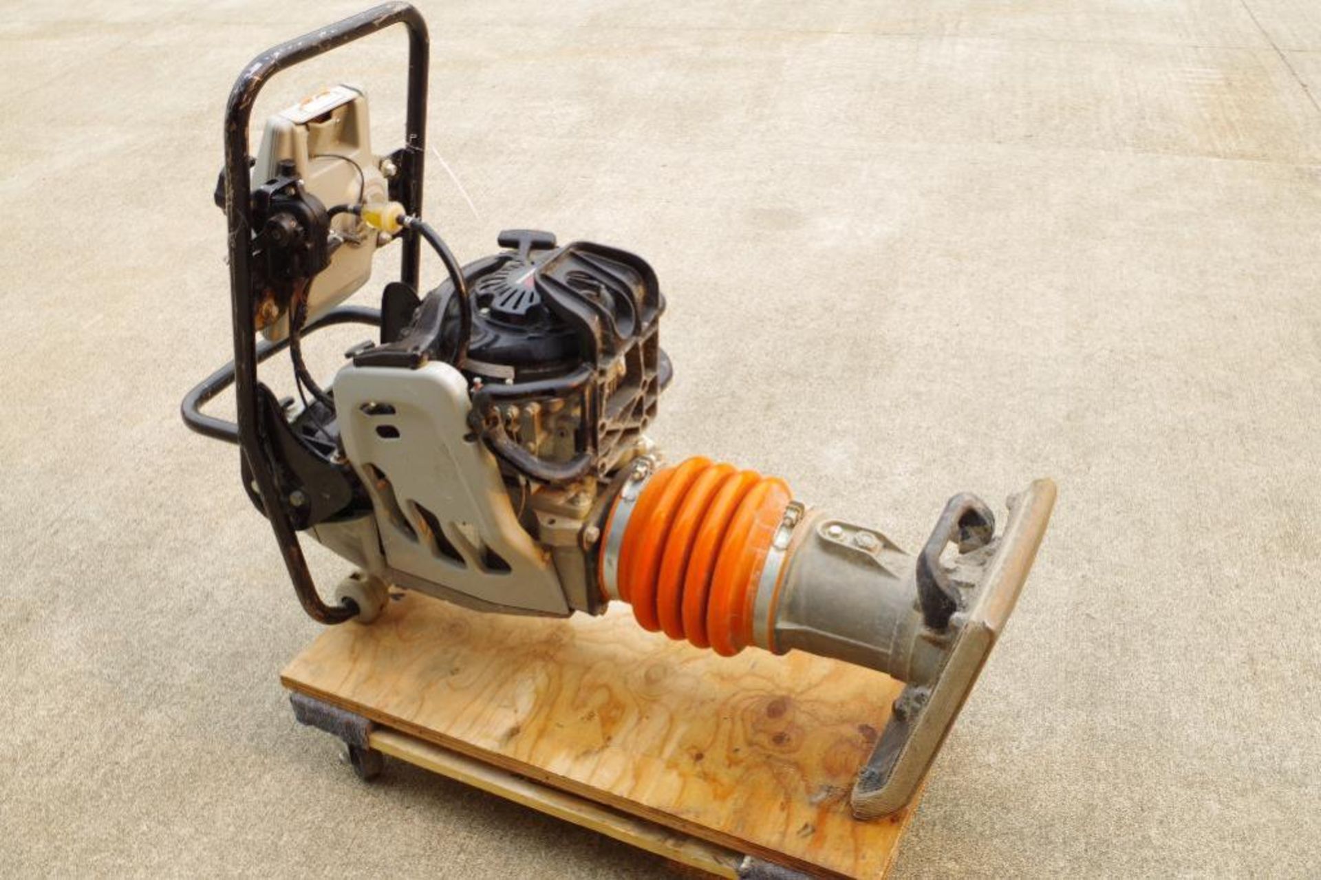 MIKASA Tamping Rammer w/ HONDA GX100 Gasoline Engine - Image 12 of 13