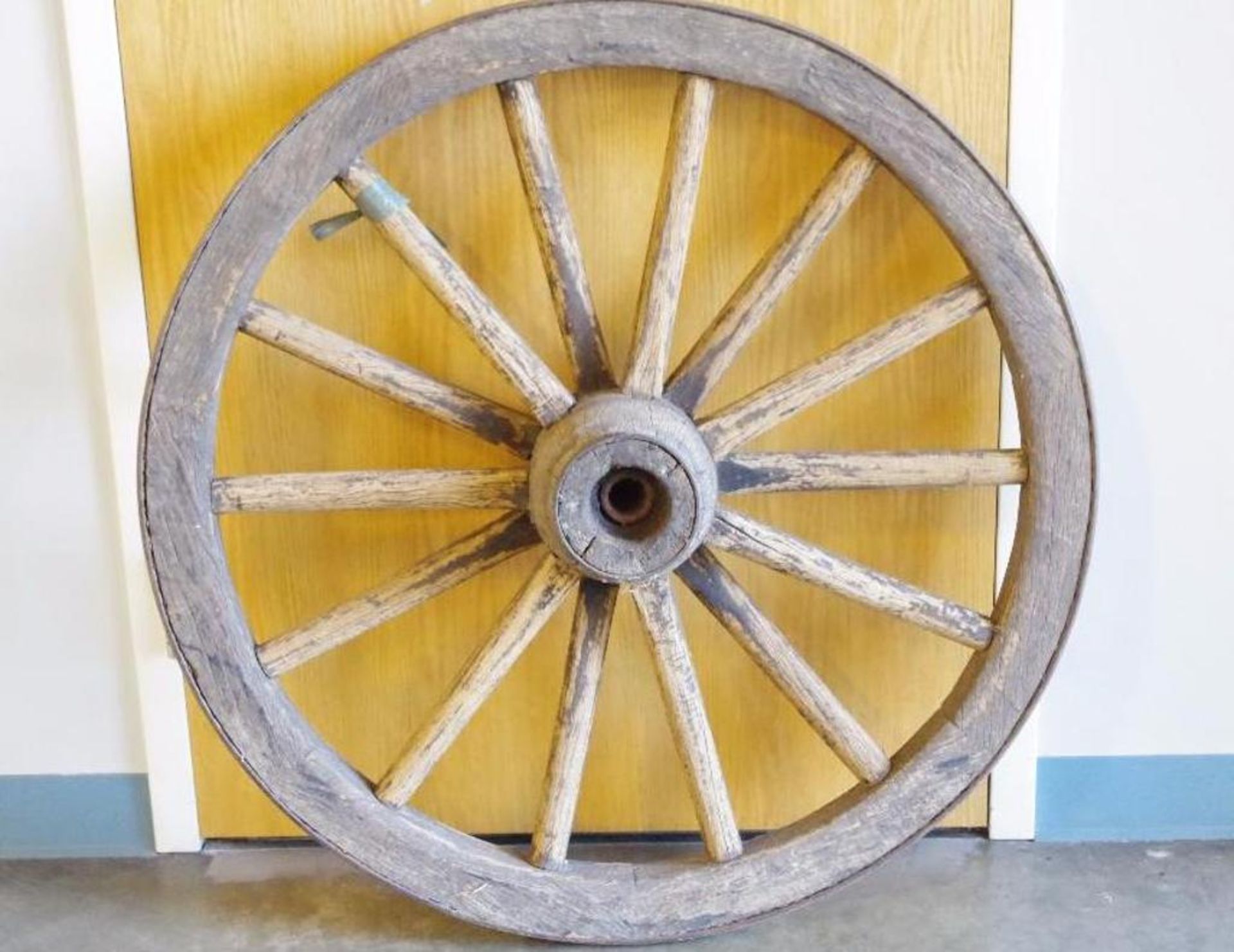 14-Spoke Large Wagon Wheel: 38" Diameter