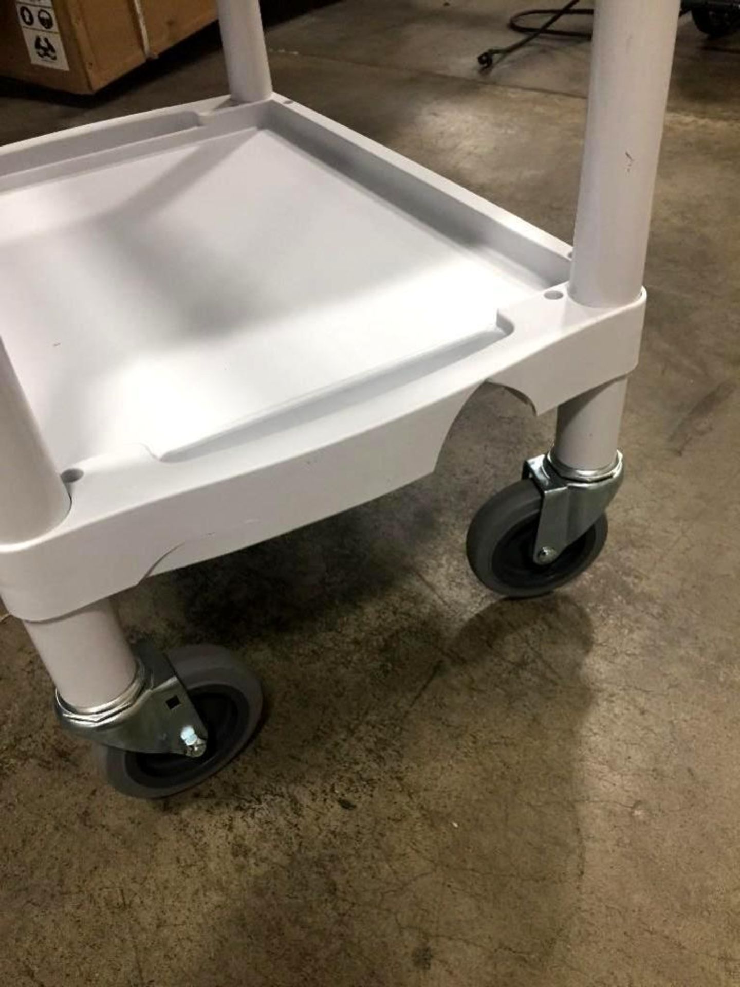 FREIGHT DAMAGED METTLER Cart 22" x 15" x 33"H: Plastic 3-Shelf, 4" Casters - Image 3 of 6