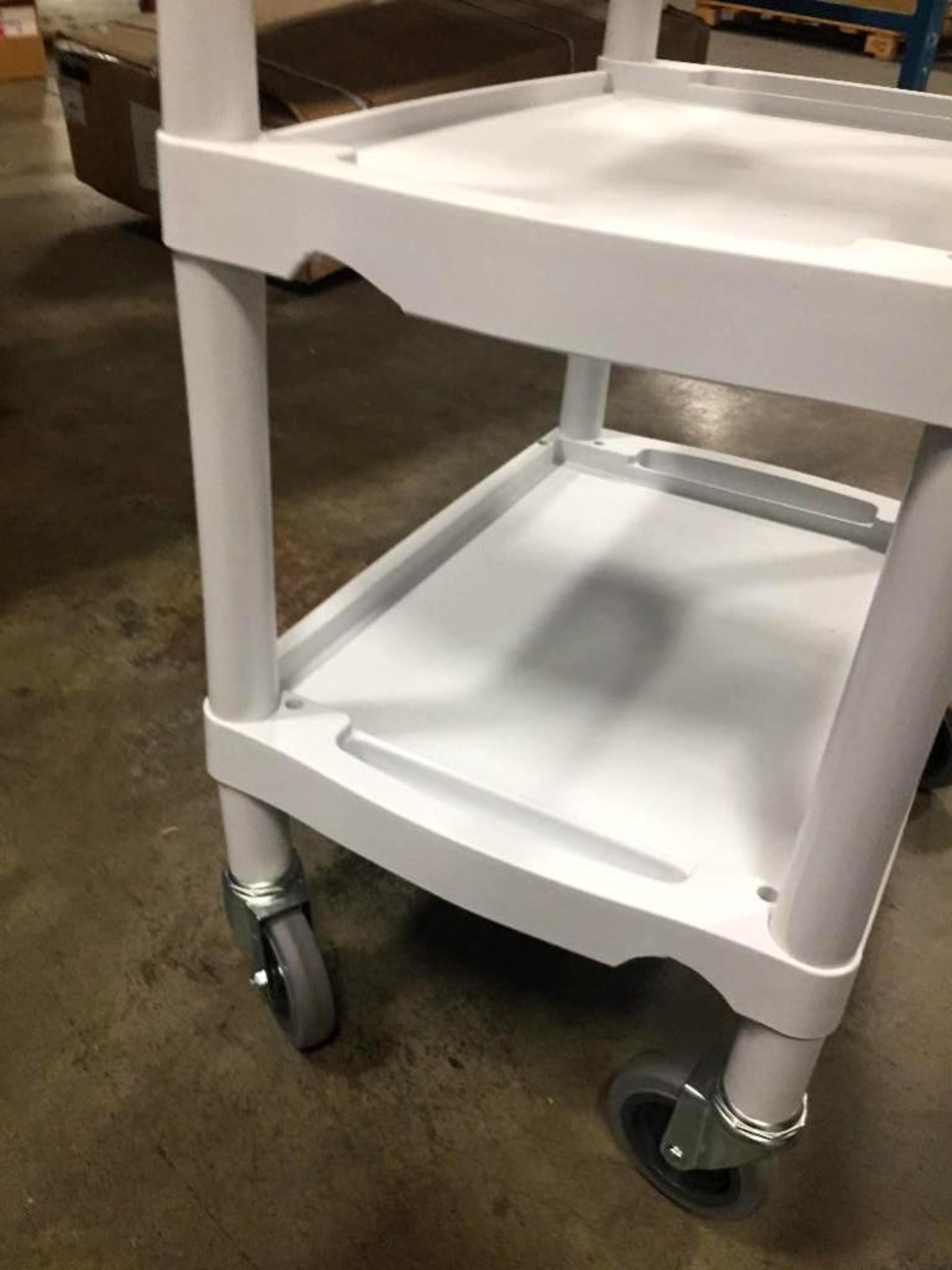 FREIGHT DAMAGED METTLER Cart 22" x 15" x 33"H: Plastic 3-Shelf, 4" Casters - Image 2 of 6