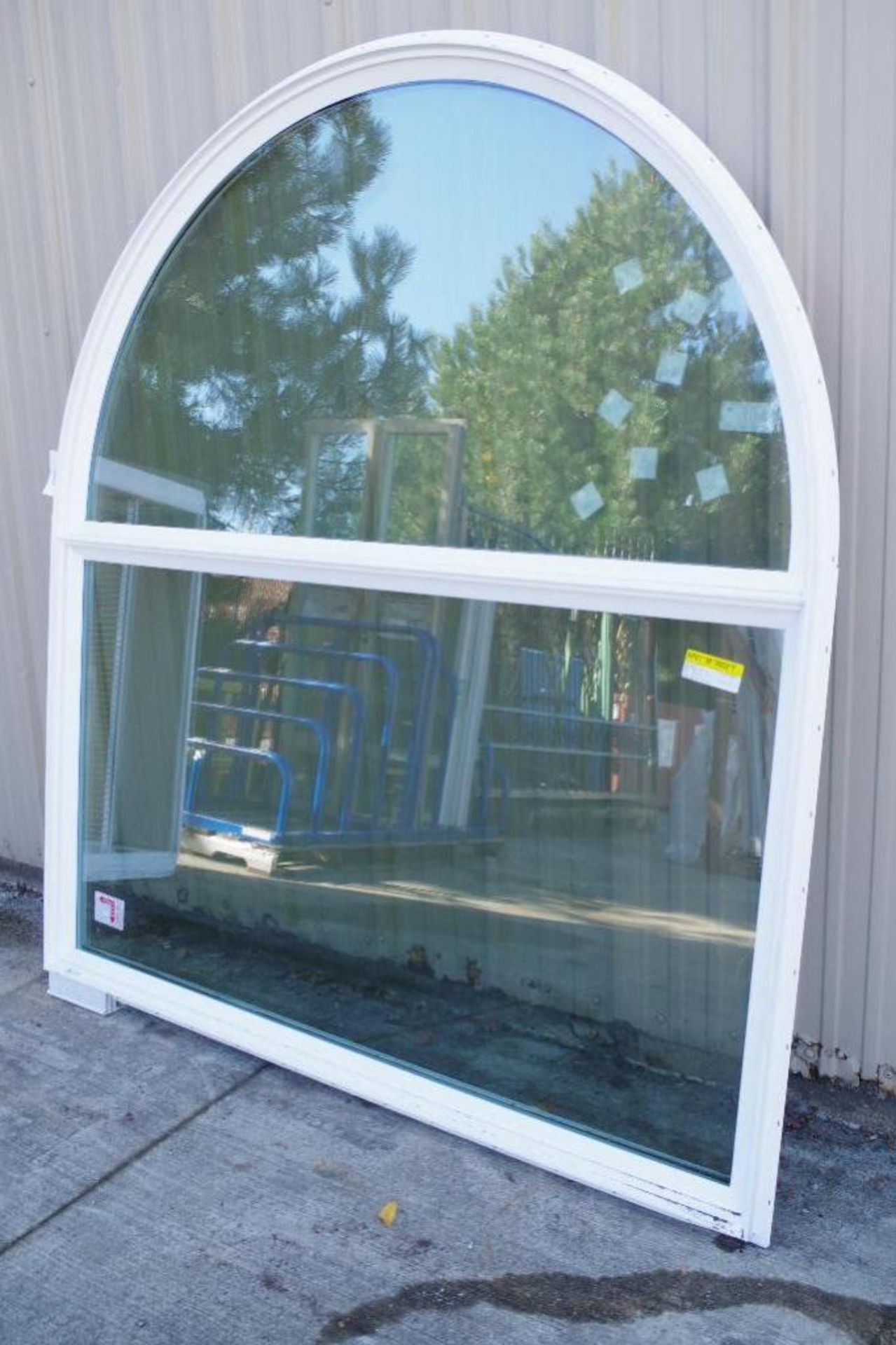 [1] Arched White Vinyl Window 6-0 x 7-0 - Image 2 of 4