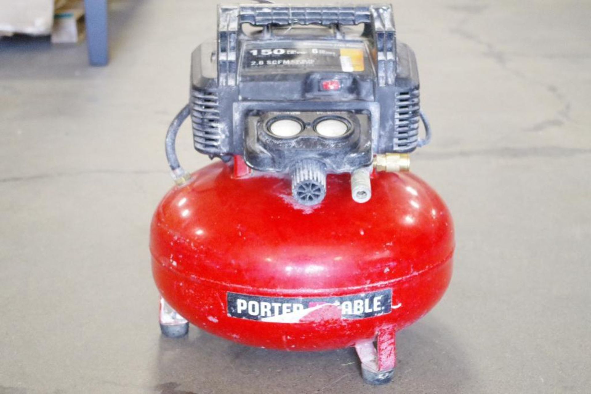 PORTER CABLE 6-Gallon, 120V, Pancake Air Compressor 150 PSI M/N C2002 Type 9