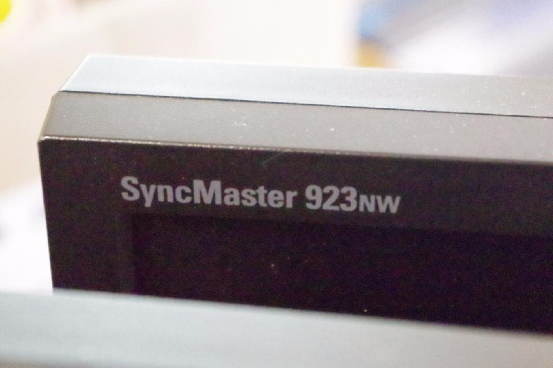 [3] SAMSUNG Syncmaster 19" Flat Screen Computer Monitors, M/N 923NW - Image 3 of 3