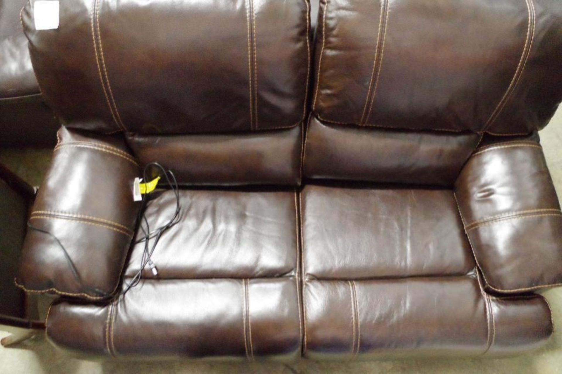 MANWAH MOTION Leather Power Reclining Loveseat - Image 4 of 6