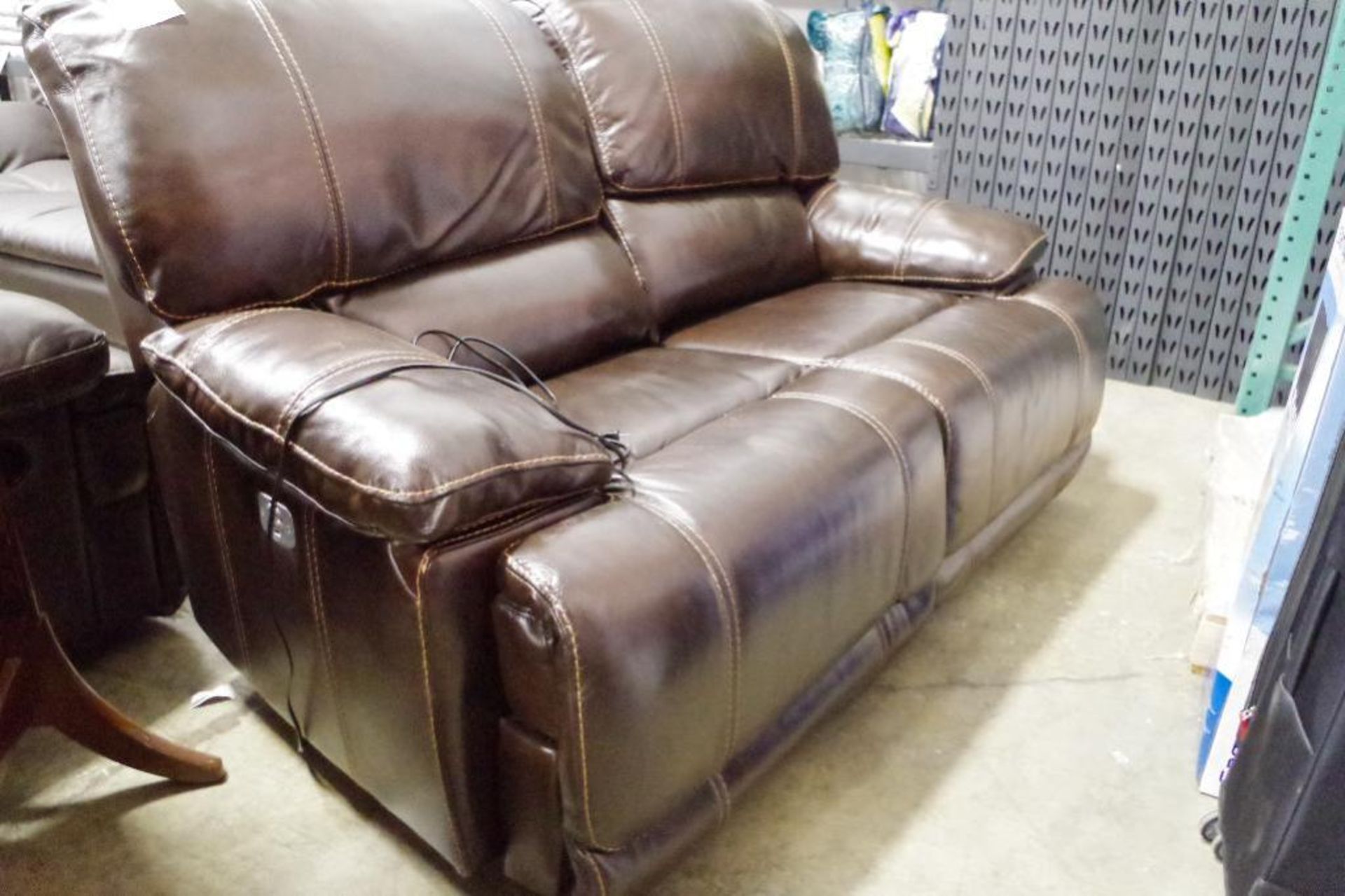MANWAH MOTION Leather Power Reclining Loveseat - Image 6 of 6