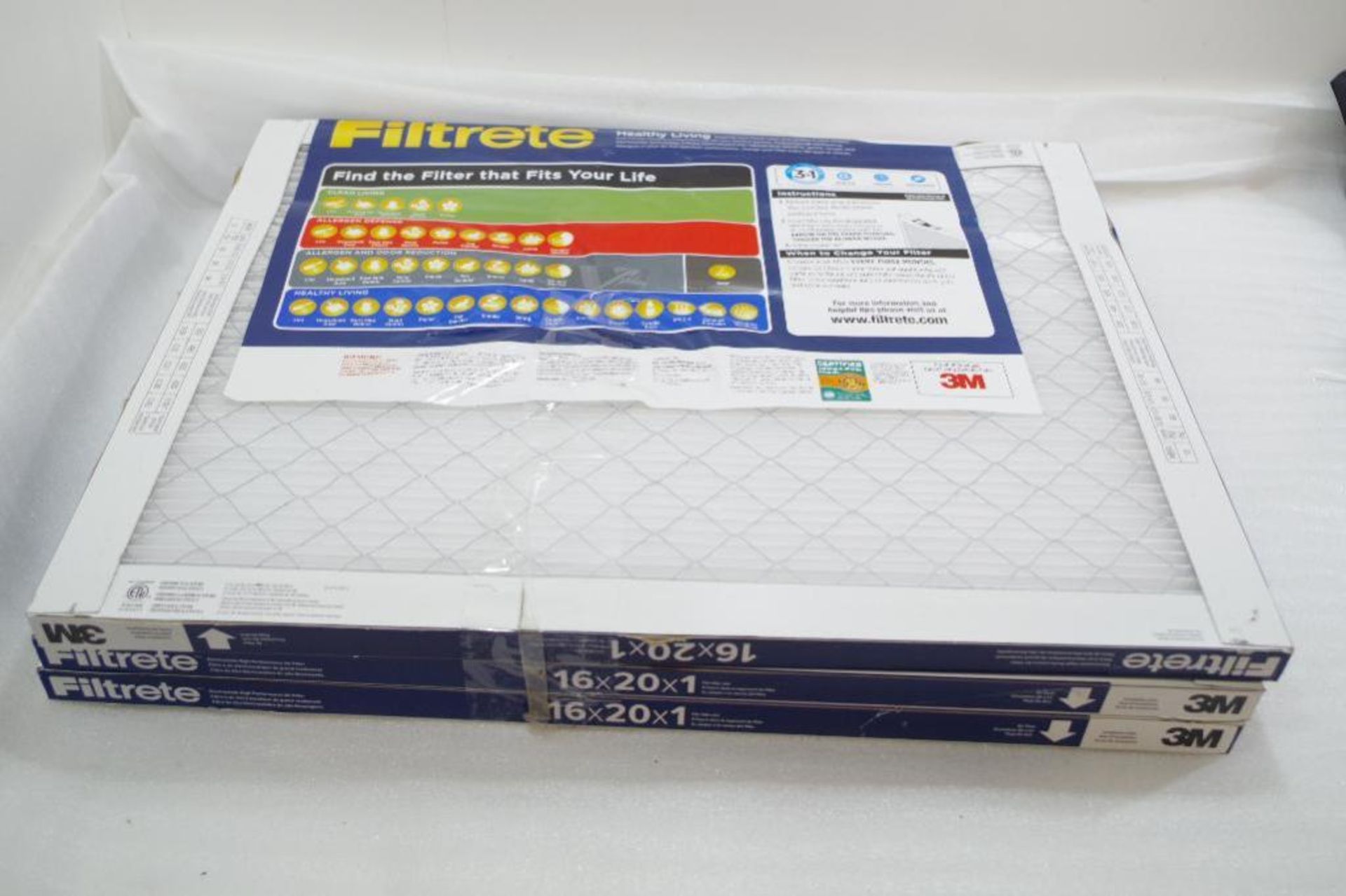 [3] 3M Filtrete Elite Allerggen Healthy Living Size: 16" x 20" x 1"