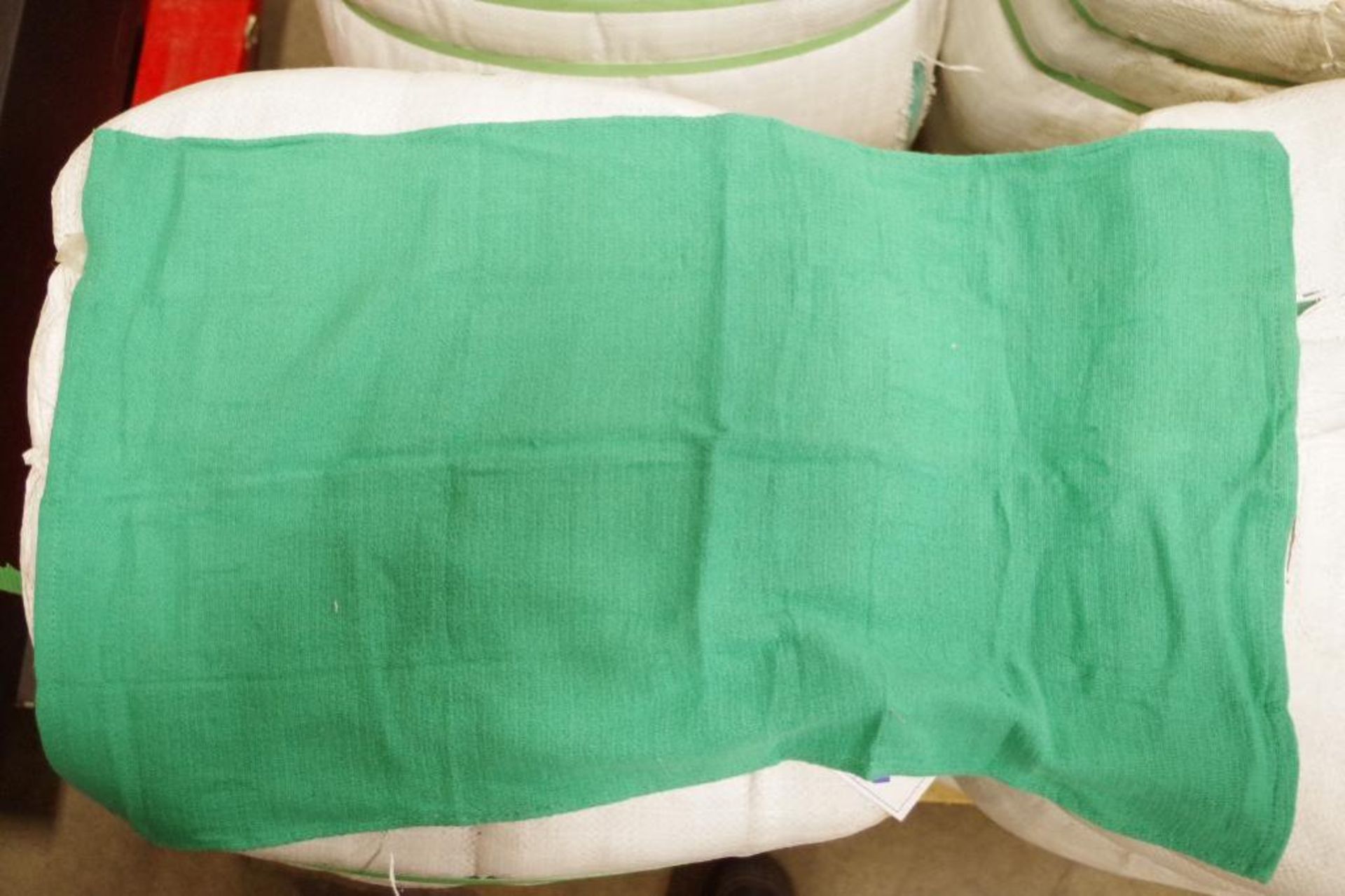 400-Piece Green Huck Towel Bale (1 Bale of 400) - Image 2 of 3