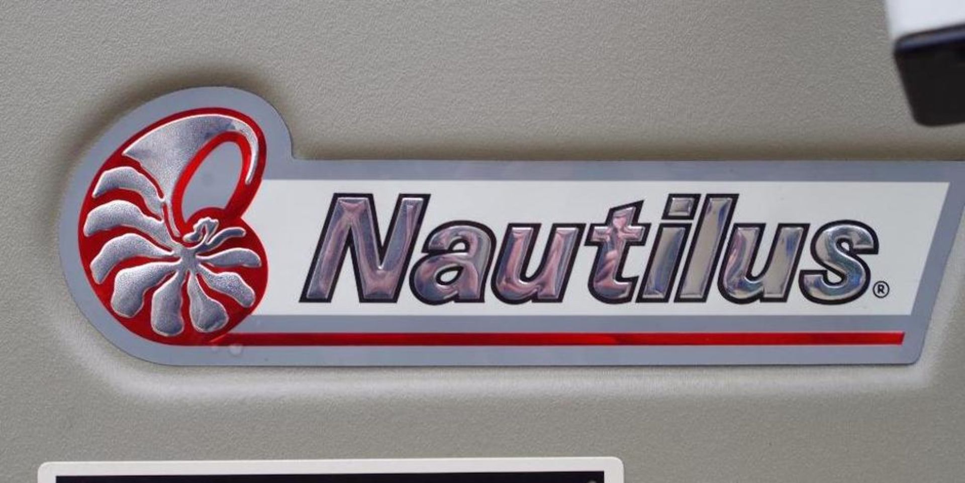 NAUTILUS Overhead Press - Image 3 of 4