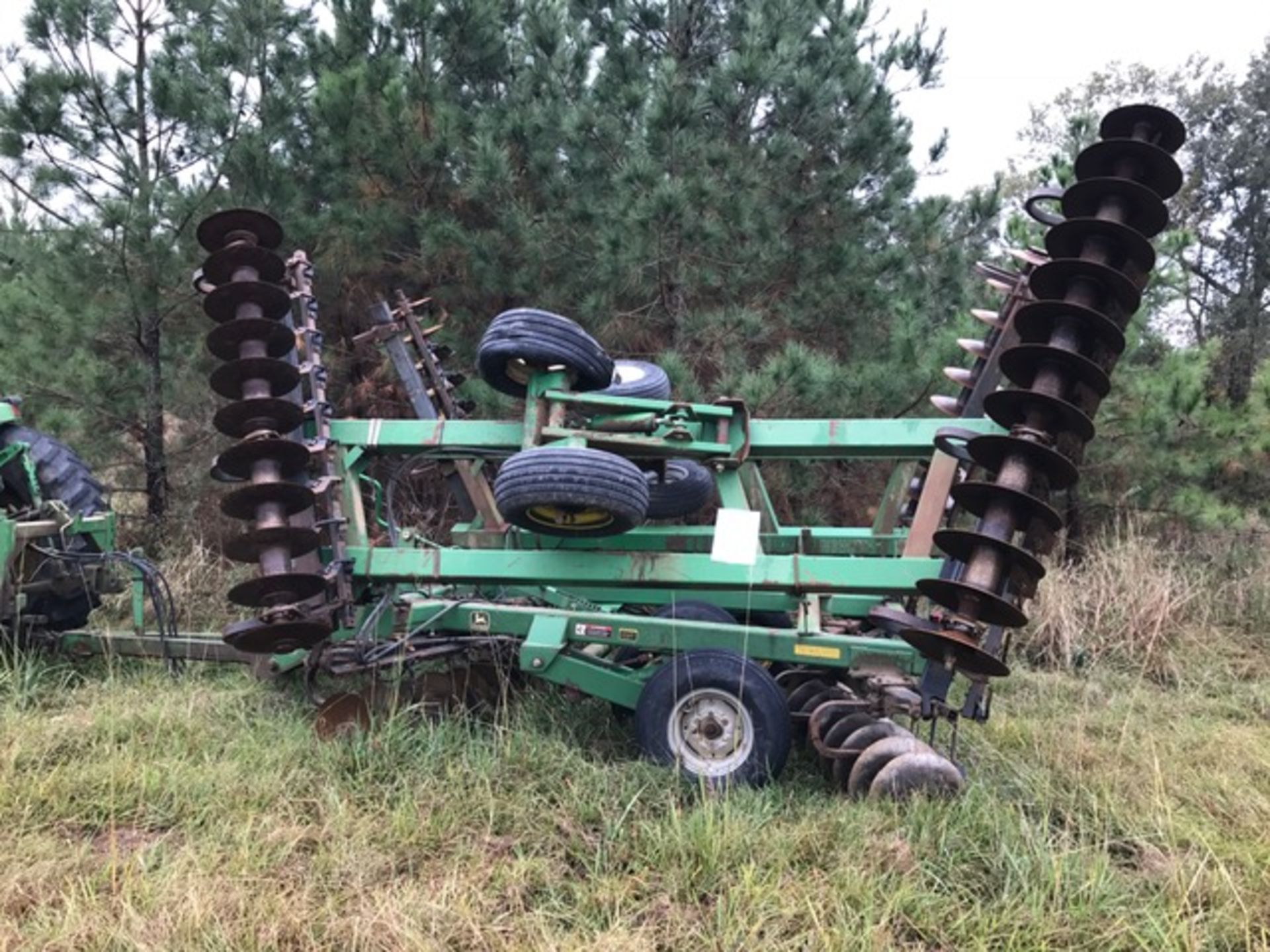 2002 John Deere 637 Disc Harrow - Image 3 of 3