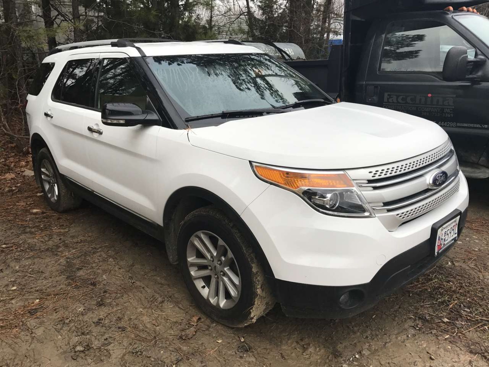 2014 Ford Explorer XLT Sport Utility Vehicle 4-Door, 3.5L, V6, Cloth Interior, 34,239 Miles *** - Image 2 of 5