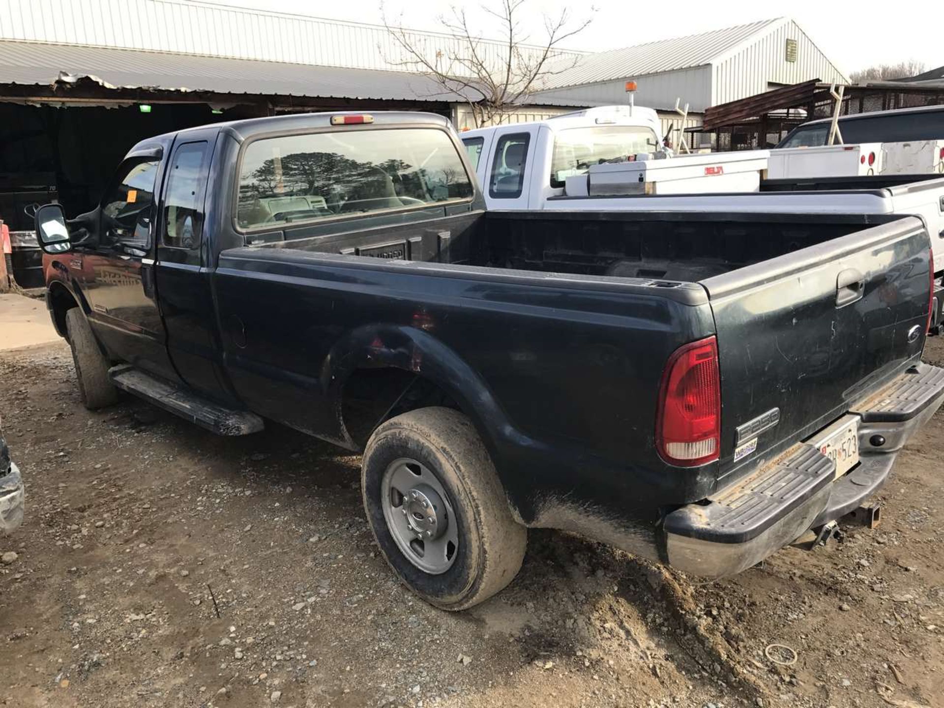 2005 Ford F-250 XL Super Duty Pickup Truck 4X4, Super Cab, 2-Door, 6.0L, V8, 8' Bed, Leather - Image 4 of 6