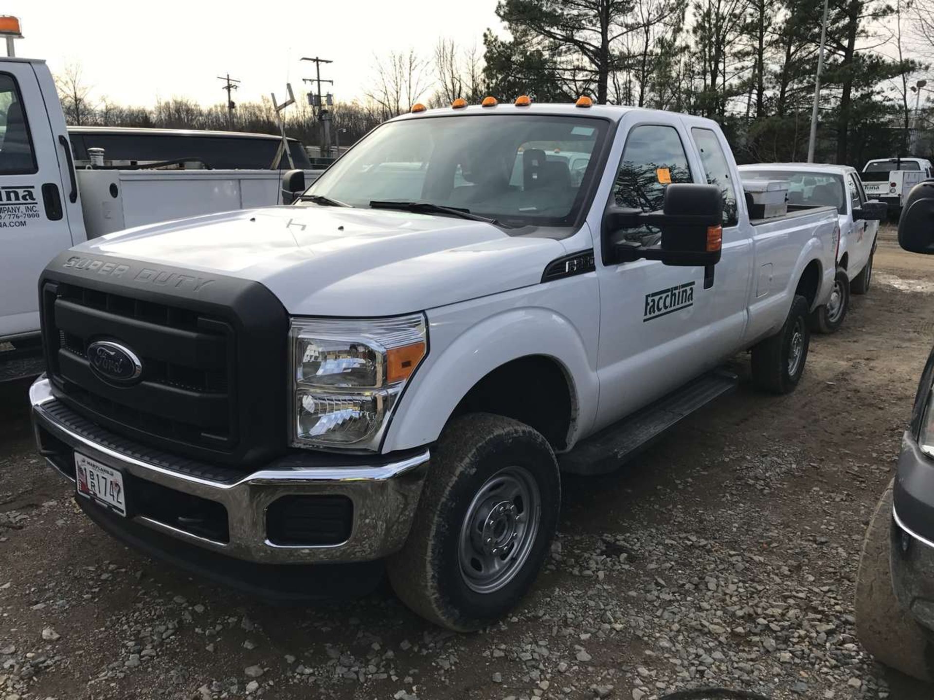 2015 Ford F-250 Super Duty Pickup Truck 4X4, Super Cab, 4-door, 6.2L, V8, 8' bed, Transfer Fuel