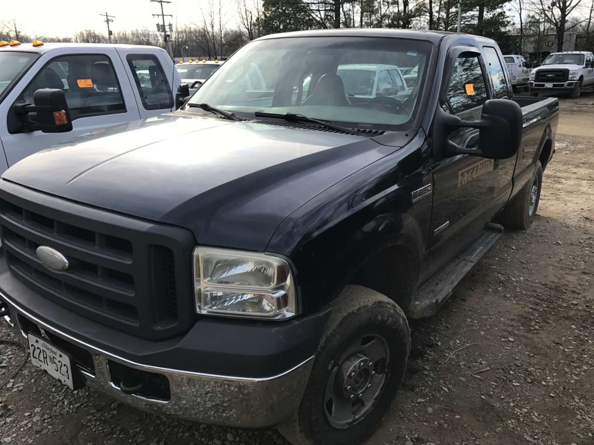 2005 Ford F-250 XL Super Duty Pickup Truck 4X4, Super Cab, 2-Door, 6.0L, V8, 8' Bed, Leather