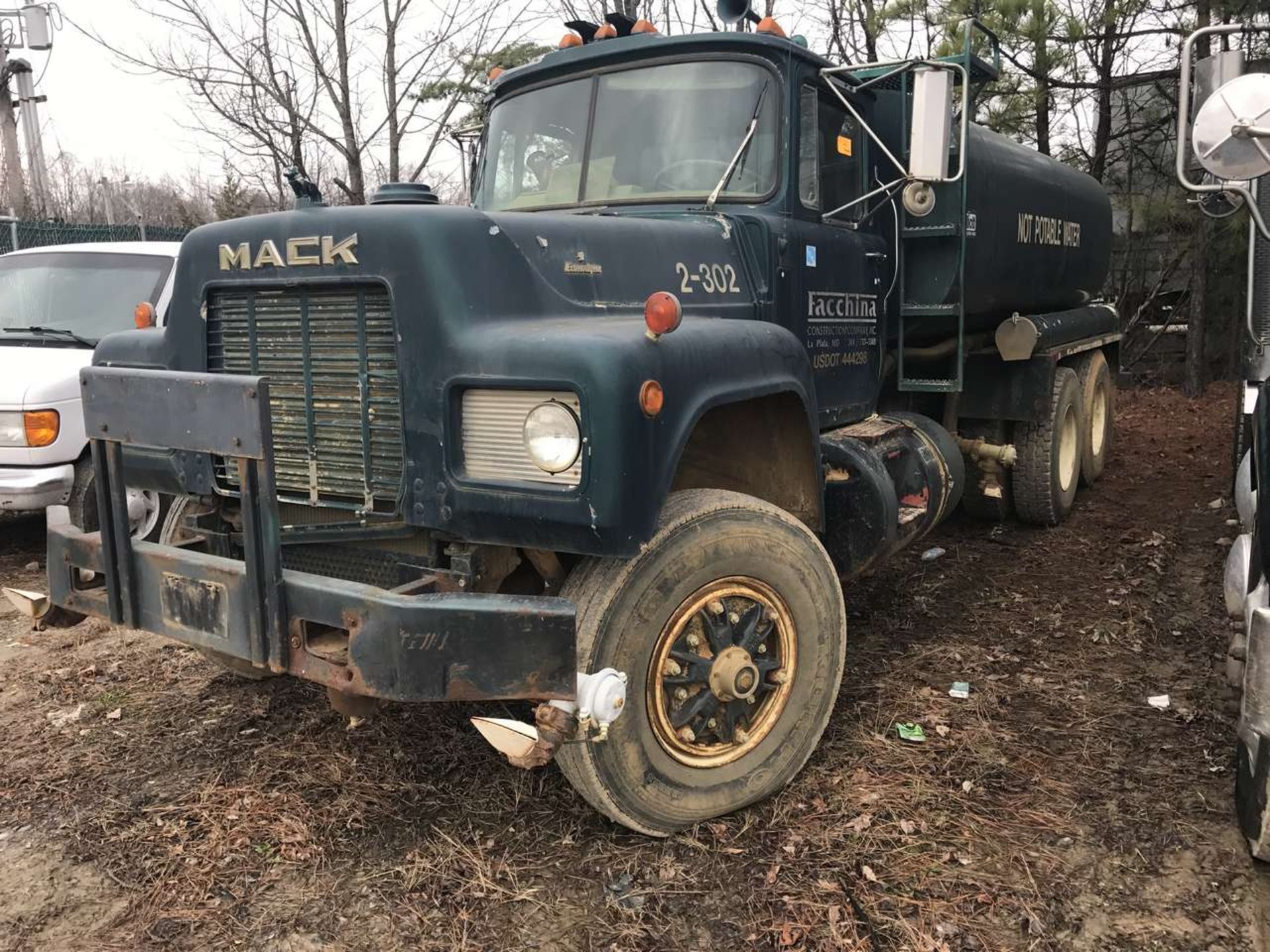 1985 Mack RD685S Water Truck Dual Axle, Diesel, Day Cab, Berkeley Mdl B4ERBMS Pump, 260,166