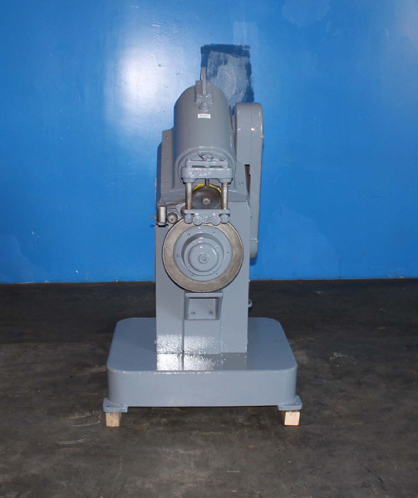 Pullmax - Beveling Machine, 2 1/2'' x 25- 55 Degrees, Model X- 6, S/N 59883, 4 7/8'' Diameter Of