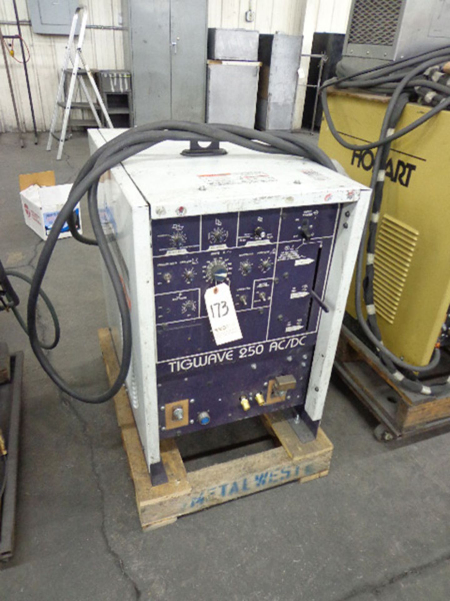 Hobart - Tig Welder, 250 Amps, Model Wave 250, S/N 396WS17704, Cart & Casters - Located At: - Image 8 of 8