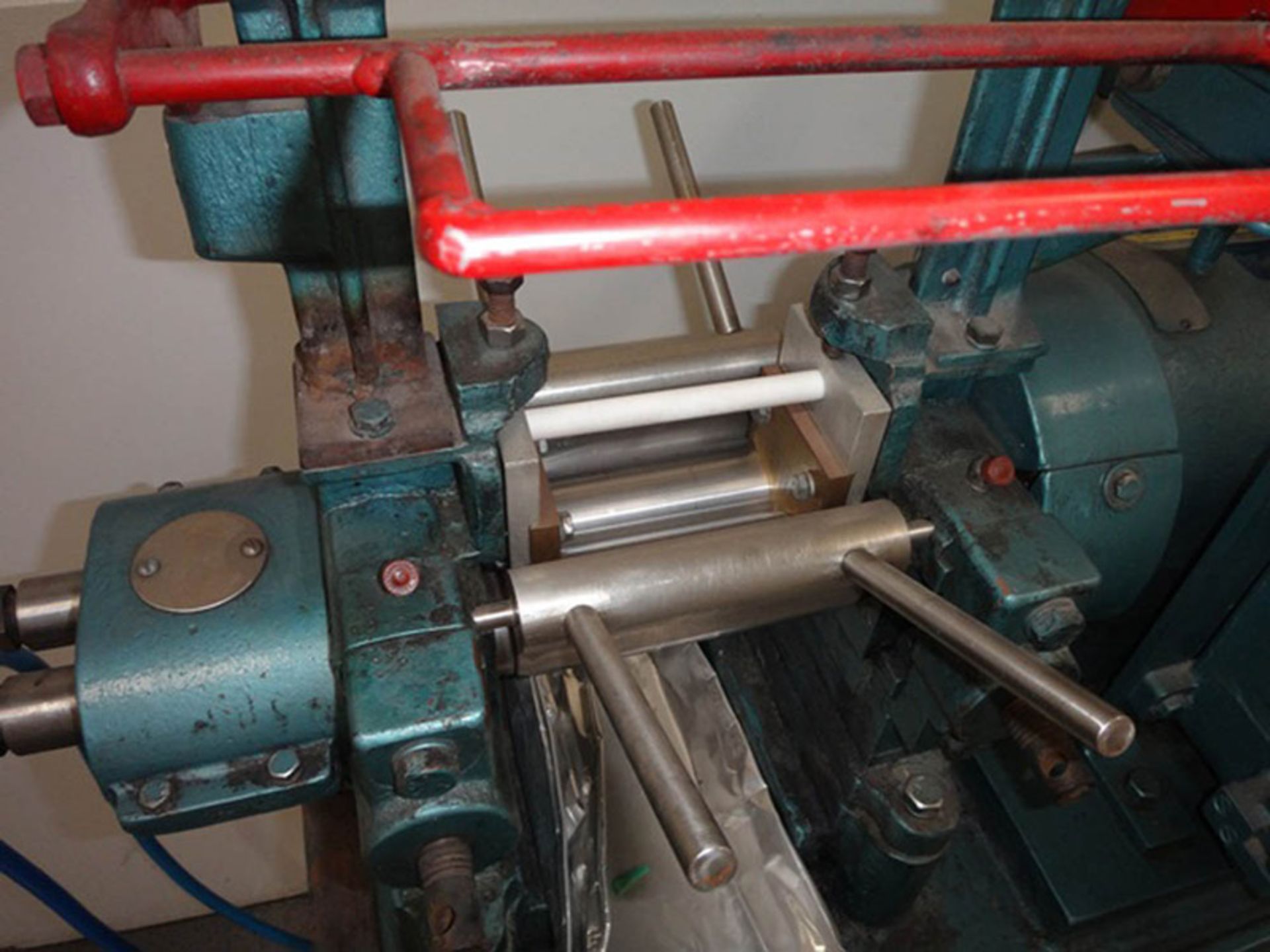 Reliable Lab Two Roll Mill, S/N 2020 - Located At: Huntington Park, CA - Image 2 of 4