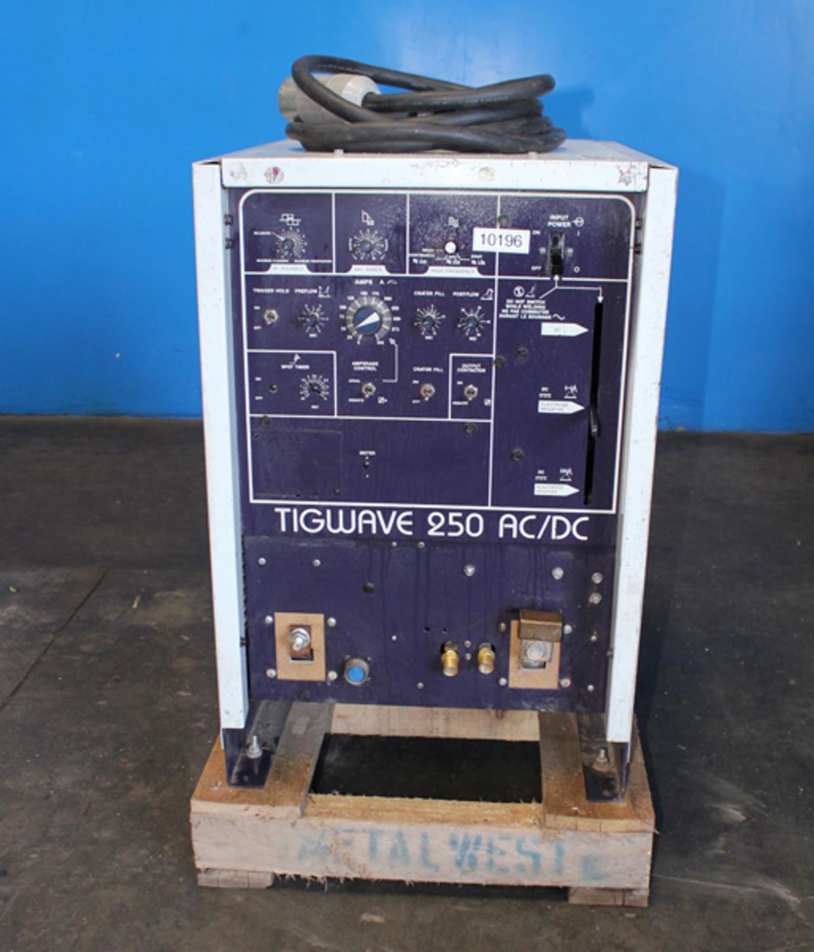 Hobart - Tig Welder, 250 Amps, Model Wave 250, S/N 396WS17704, Cart & Casters - Located At: